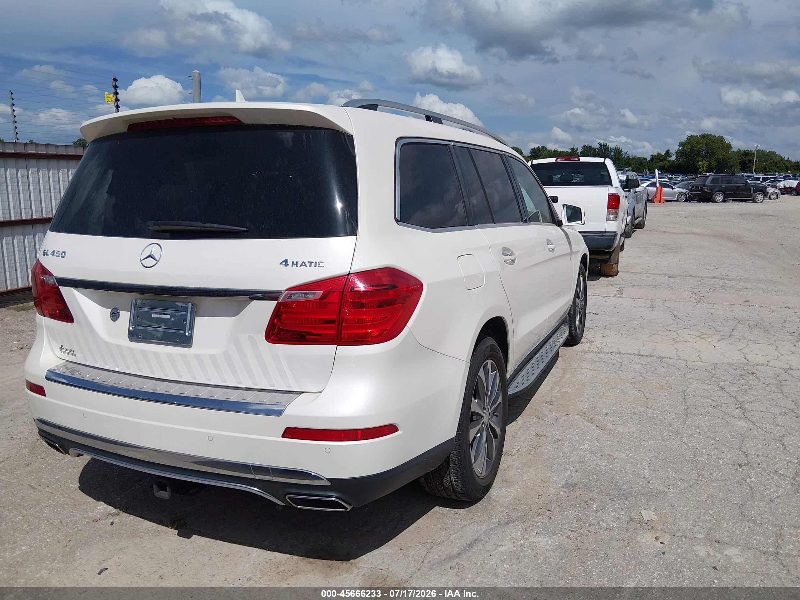 2014 Mercedes-benz Gl 450 4matic White vin: 4JGDF7CE5EA437280