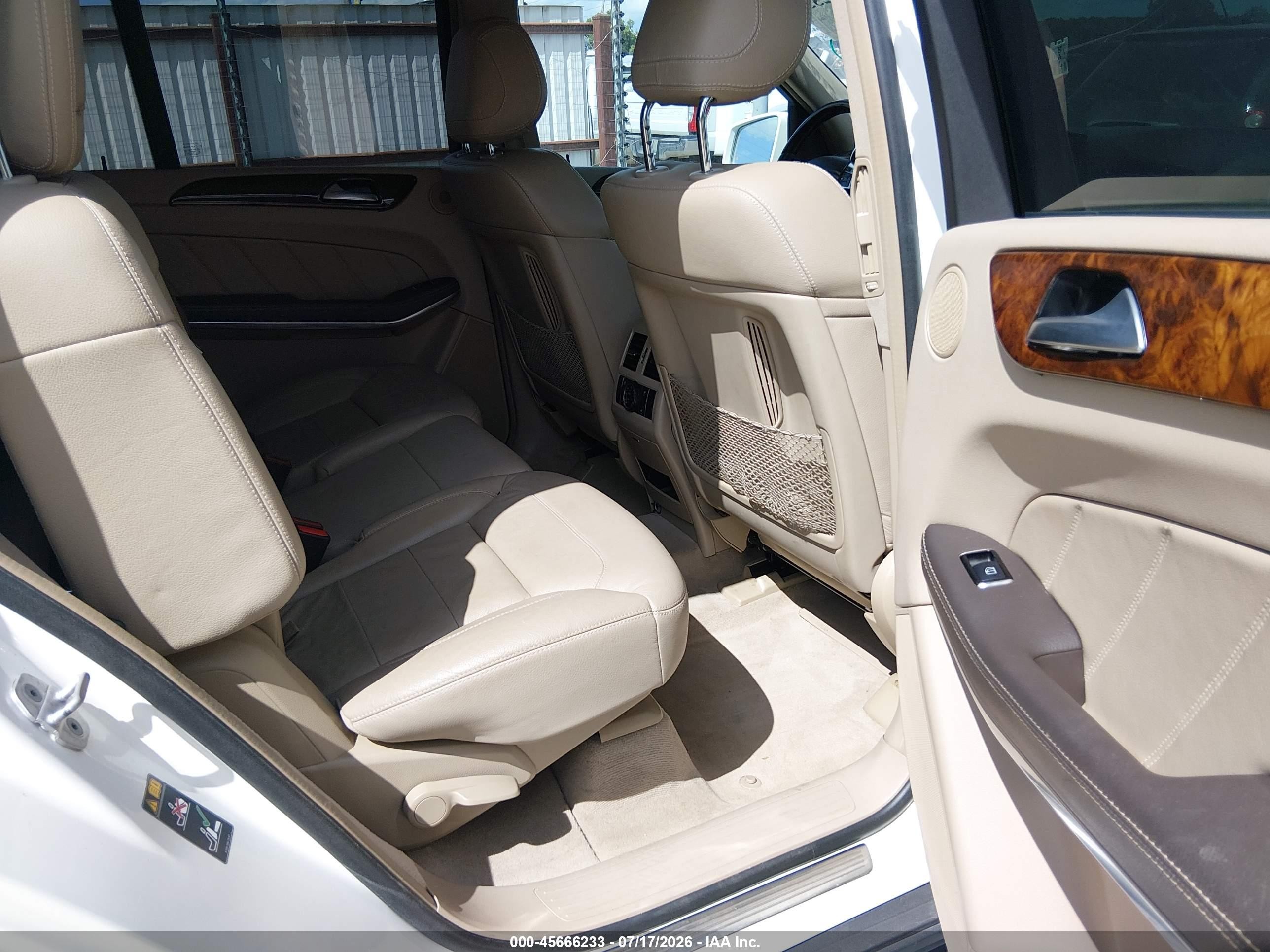 2014 Mercedes-benz Gl 450 4matic White vin: 4JGDF7CE5EA437280