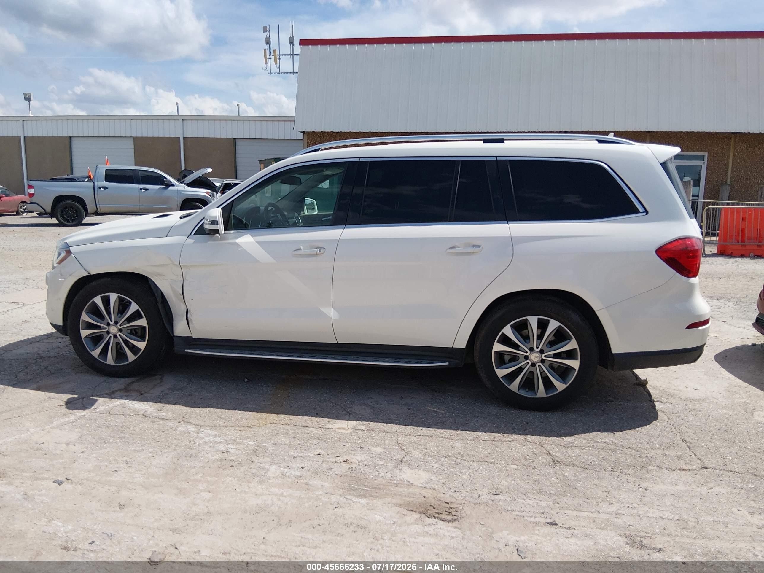 2014 Mercedes-benz Gl 450 4matic White vin: 4JGDF7CE5EA437280