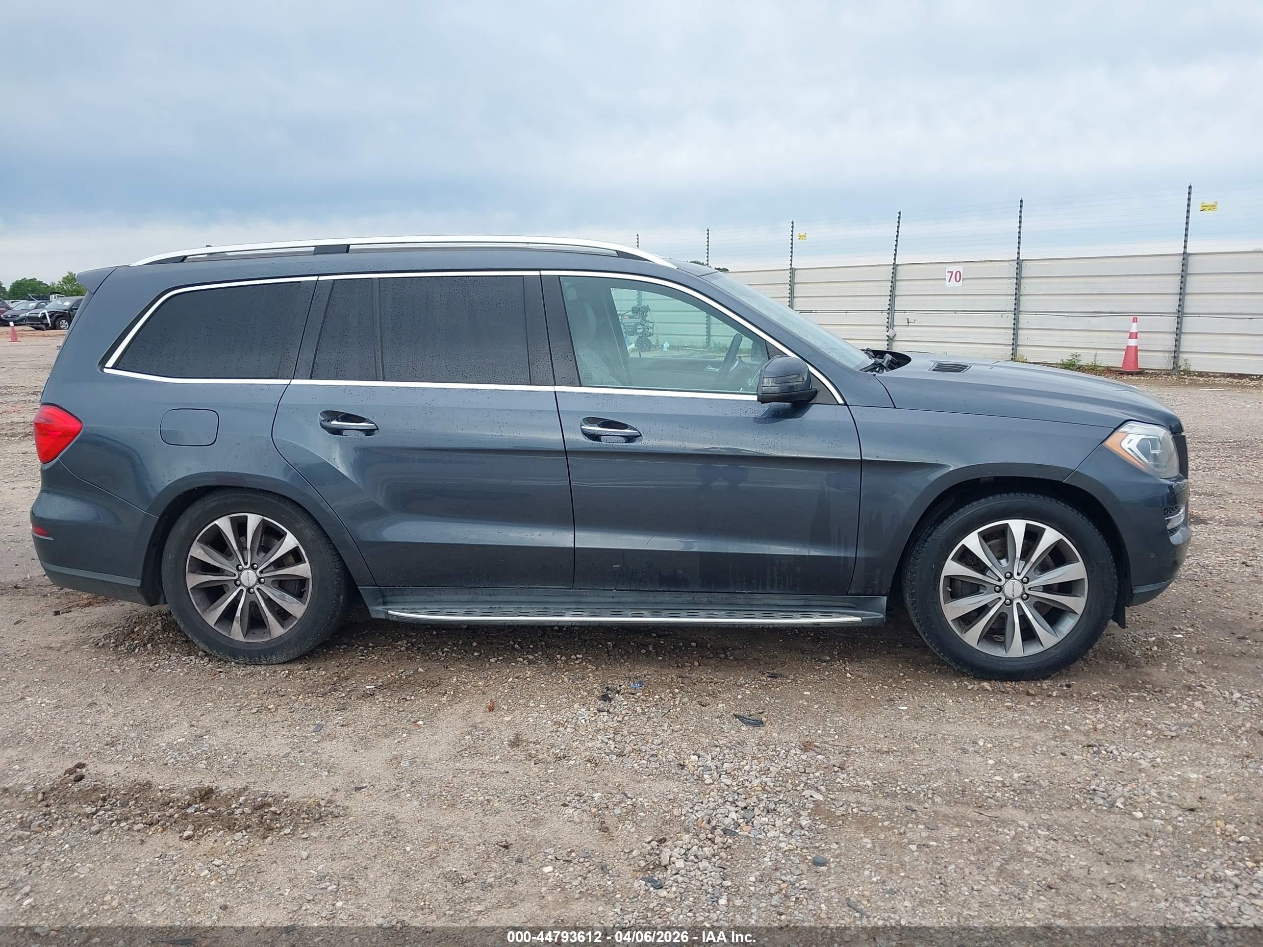 2013 Mercedes-benz Gl 450 4matic Gray vin: 4JGDF7CE6DA216849
