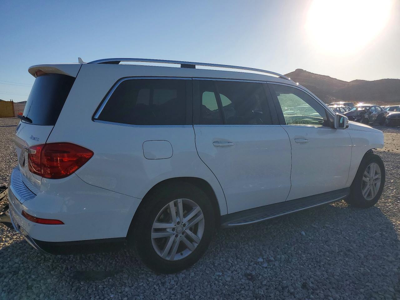2014 Mercedes-benz Gl 450 4matic Белый vin: 4JGDF7CE6EA306164