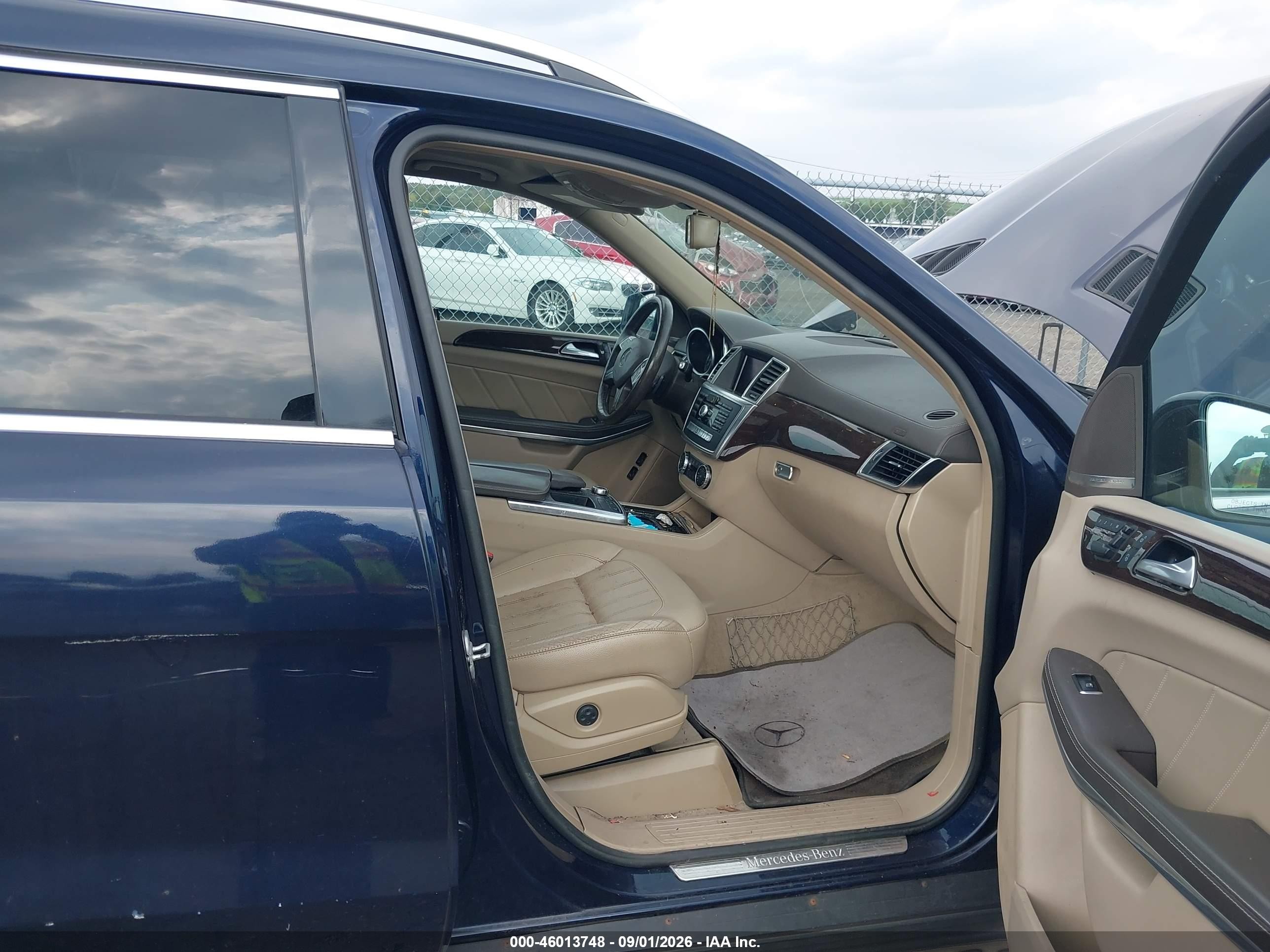 2014 Mercedes-benz Gl 450 4matic Синий vin: 4JGDF7CE6EA407043
