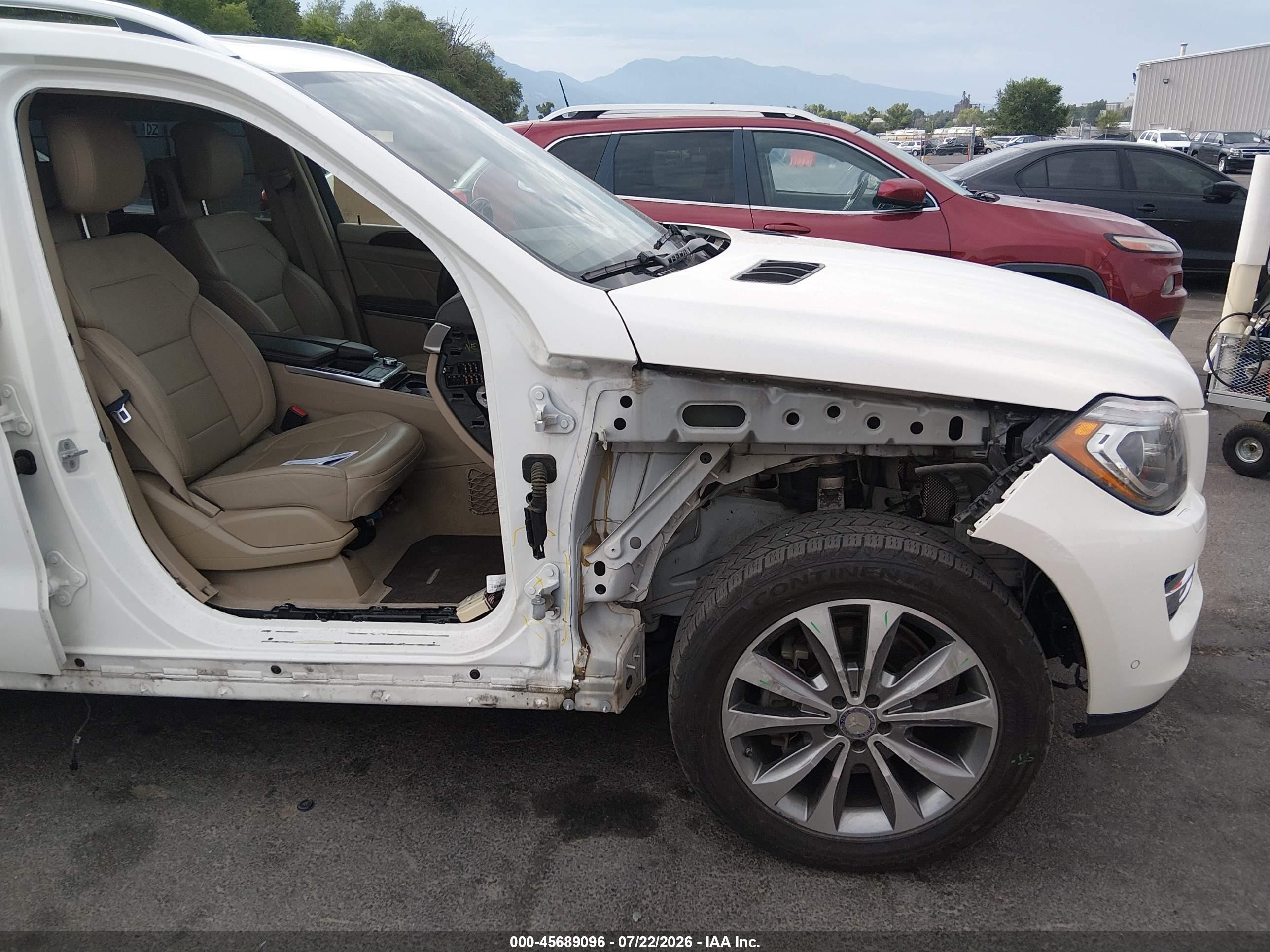 2014 Mercedes-benz Gl 450 4matic White vin: 4JGDF7CE6EA407530