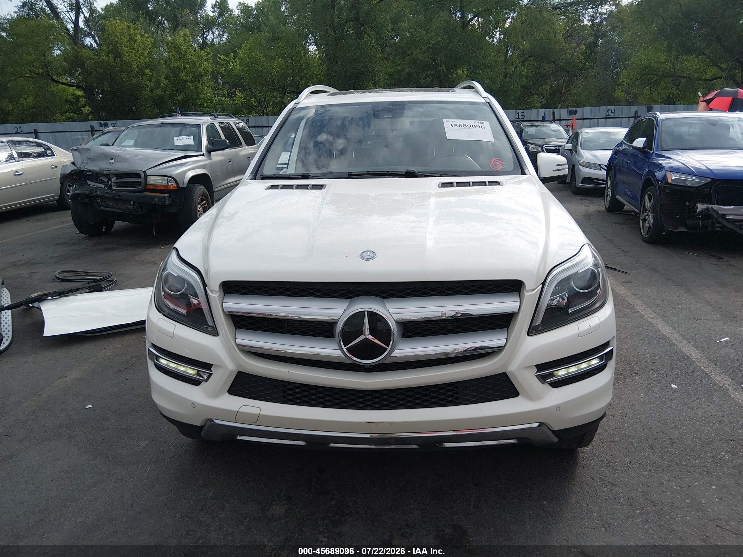 2014 Mercedes-benz Gl 450 4matic White vin: 4JGDF7CE6EA407530