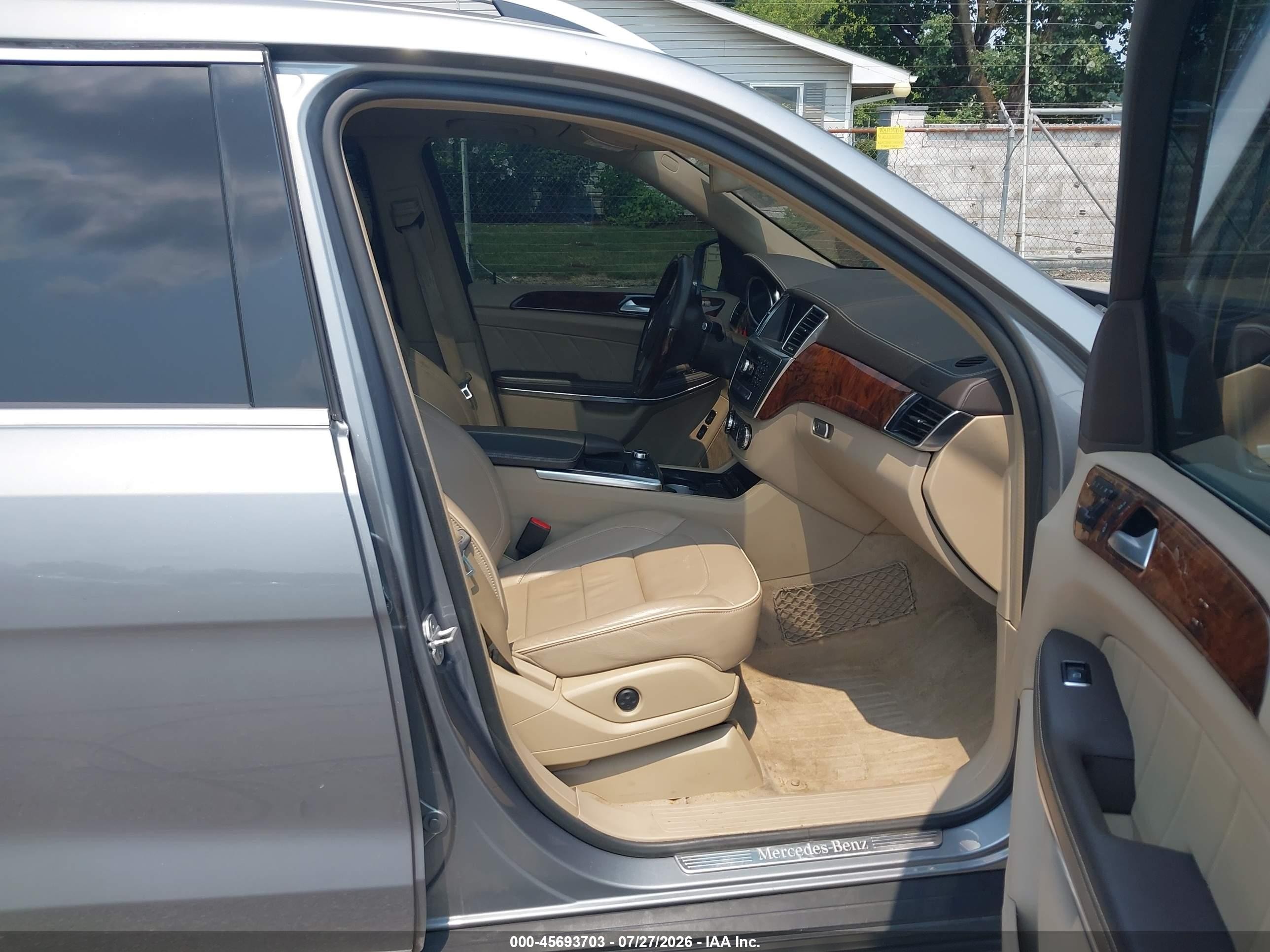 2014 Mercedes-benz Gl 450 4matic Серебряный vin: 4JGDF7CE7EA278617