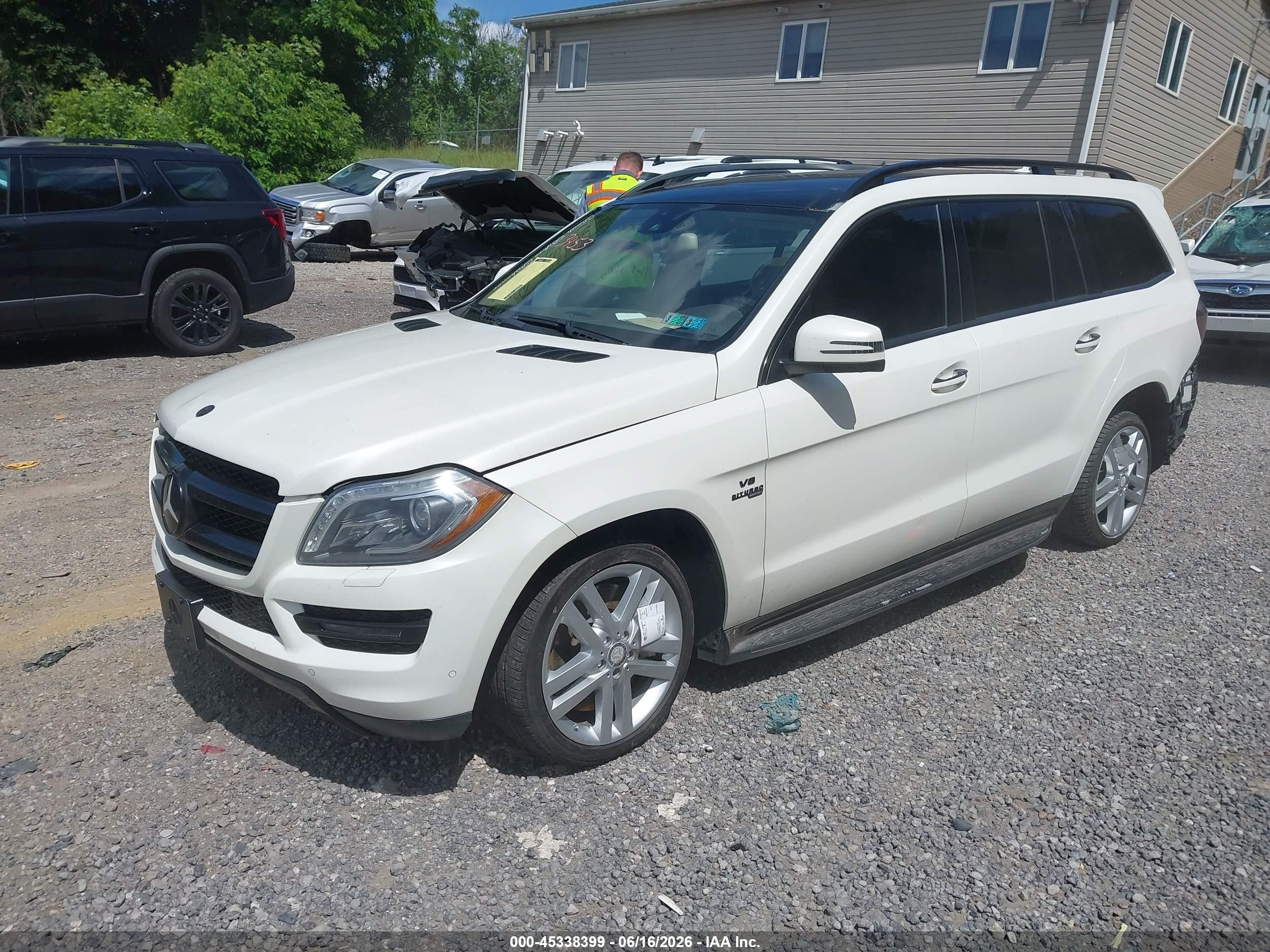 2014 Mercedes-benz Gl 450 4matic White vin: 4JGDF7CE7EA282571