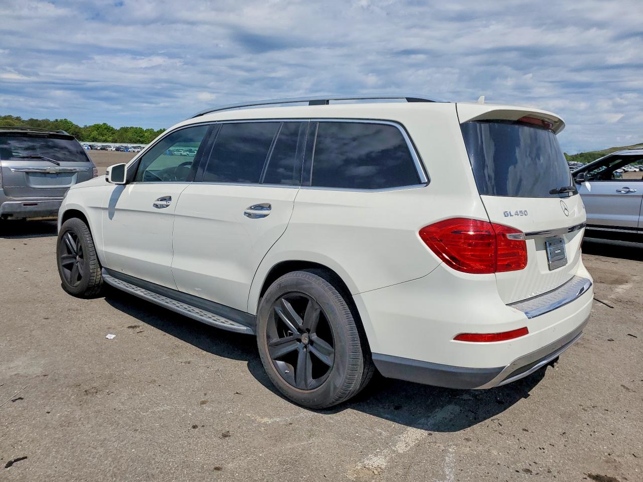 2013 Mercedes-benz Gl 450 4matic White vin: 4JGDF7CE8DA228341