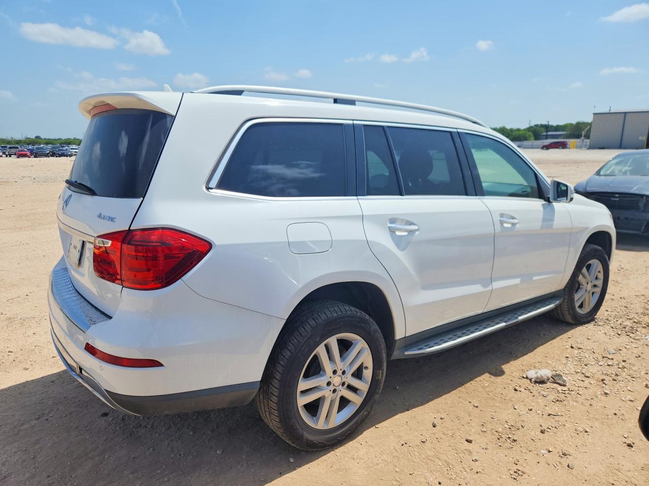 2014 Mercedes-benz Gl 450 4matic White vin: 4JGDF7CE8EA285091