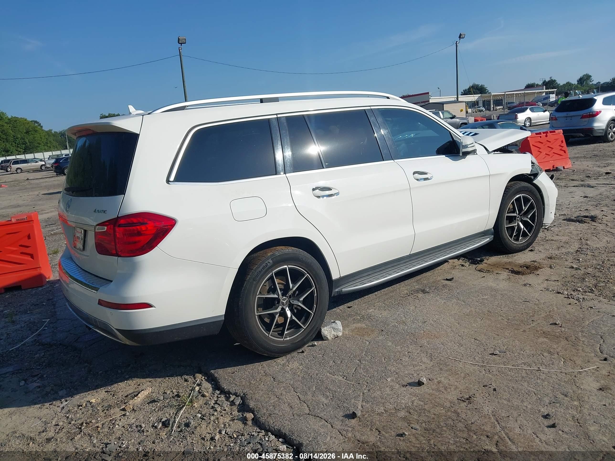 2014 Mercedes-benz Gl 450 4matic White vin: 4JGDF7CE8EA298102
