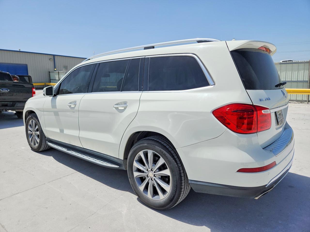 2013 Mercedes-benz Gl 450 4matic White vin: 4JGDF7CE9DA128281