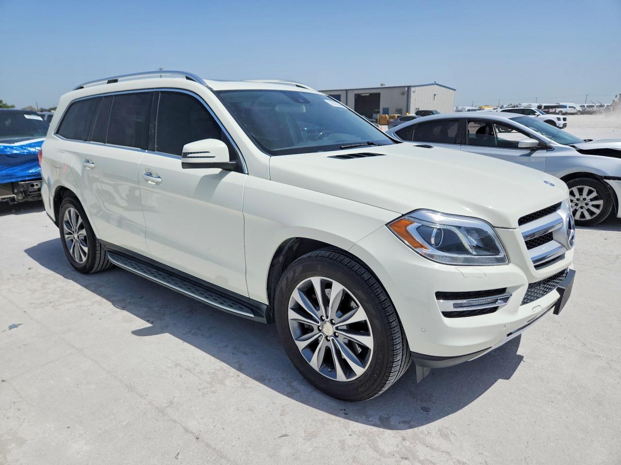 2013 Mercedes-benz Gl 450 4matic White vin: 4JGDF7CE9DA128281