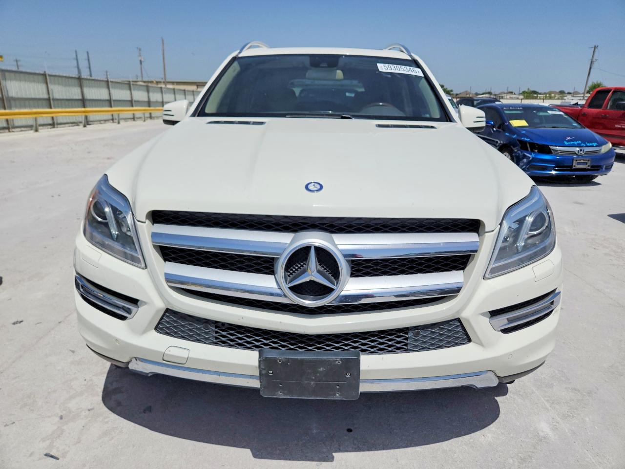 2013 Mercedes-benz Gl 450 4matic White vin: 4JGDF7CE9DA128281