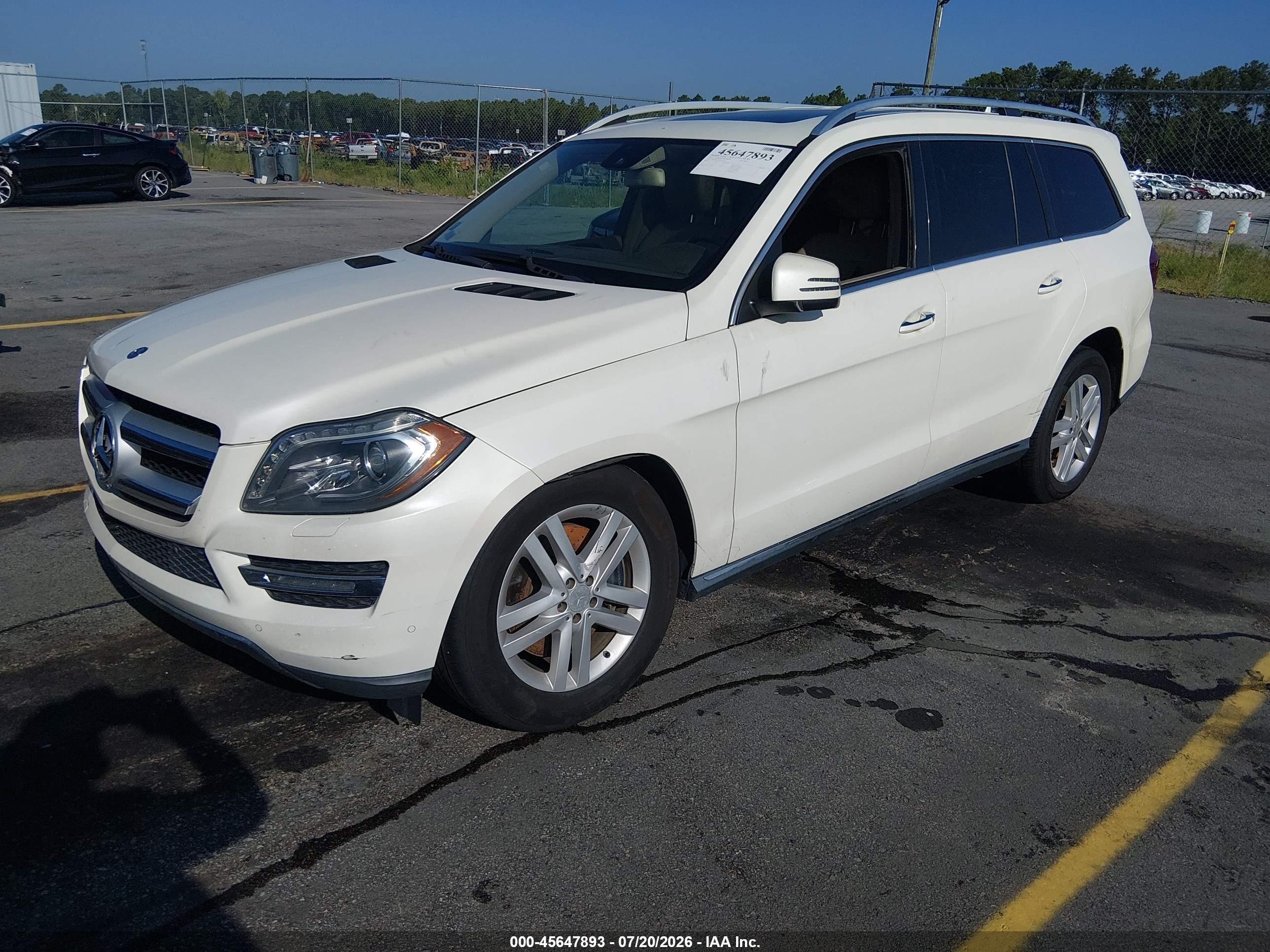 2013 Mercedes-benz Gl 450 4matic White vin: 4JGDF7CE9DA178131