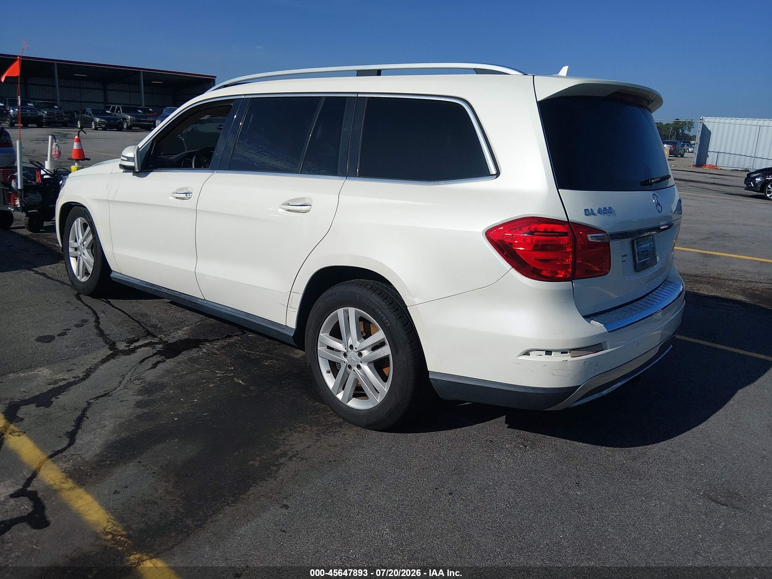2013 Mercedes-benz Gl 450 4matic White vin: 4JGDF7CE9DA178131