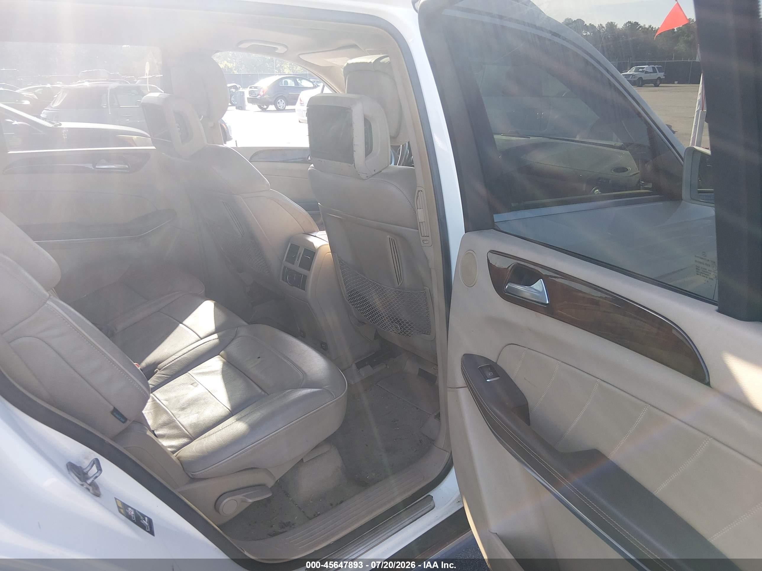 2013 Mercedes-benz Gl 450 4matic White vin: 4JGDF7CE9DA178131