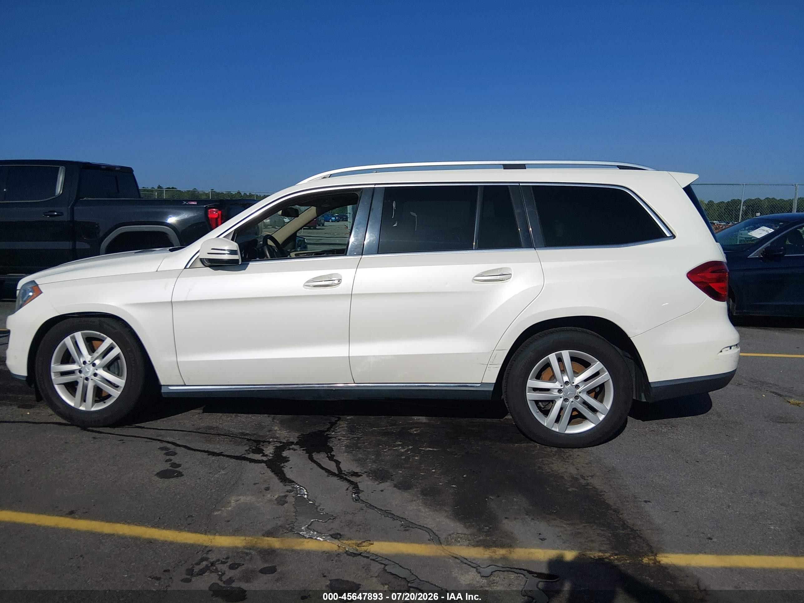 2013 Mercedes-benz Gl 450 4matic White vin: 4JGDF7CE9DA178131