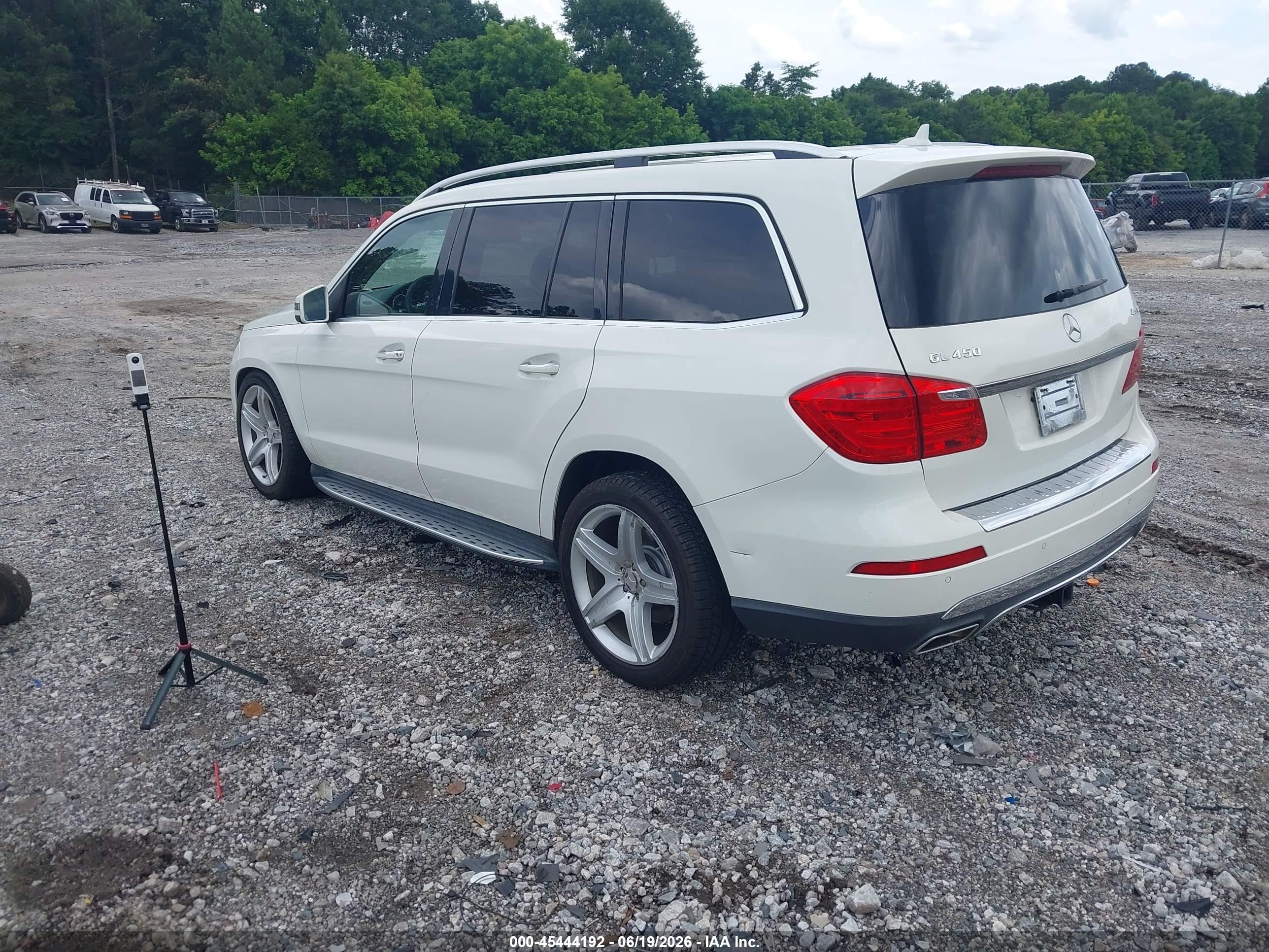 2013 Mercedes-benz Gl 450 4matic White vin: 4JGDF7CE9DA201178