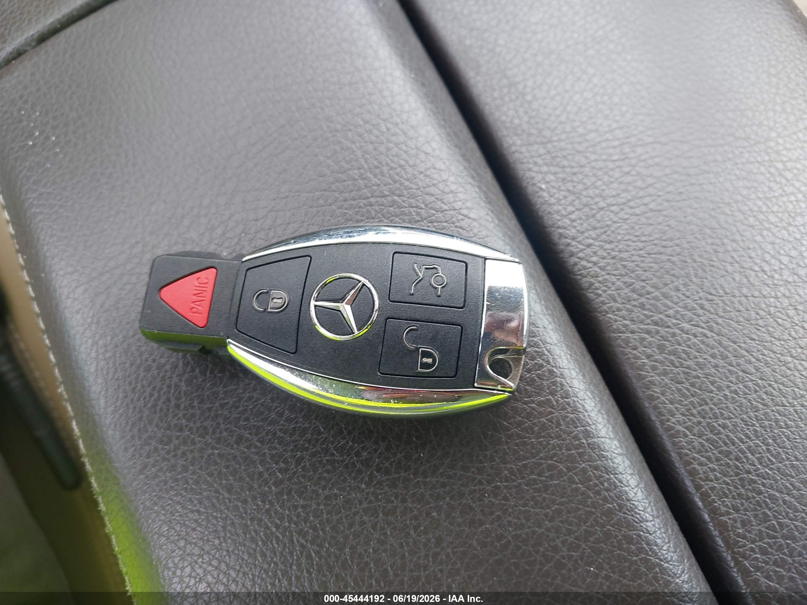 2013 Mercedes-benz Gl 450 4matic White vin: 4JGDF7CE9DA201178