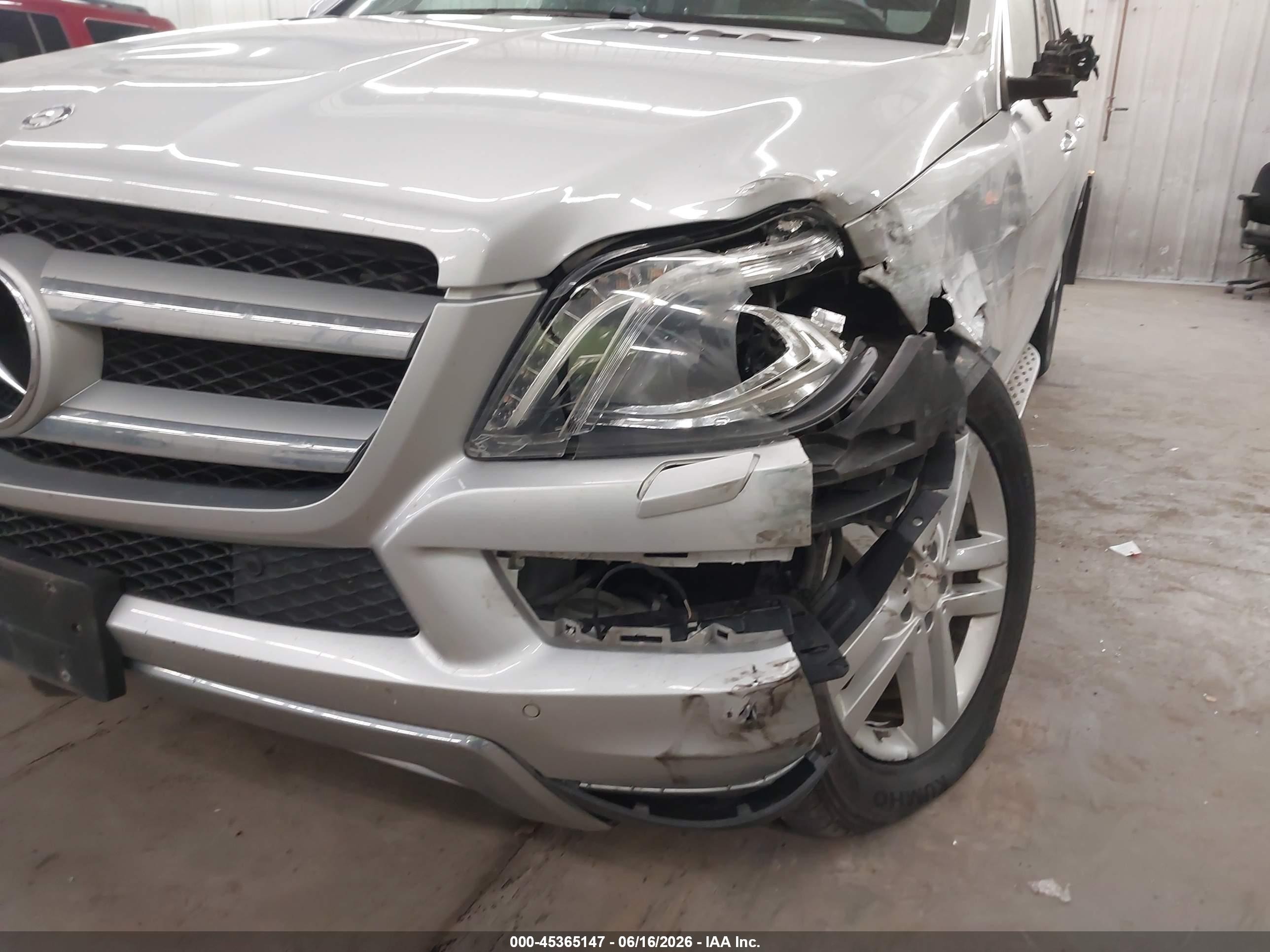 2013 Mercedes-benz Gl 450 4matic Silver vin: 4JGDF7CE9DA256424