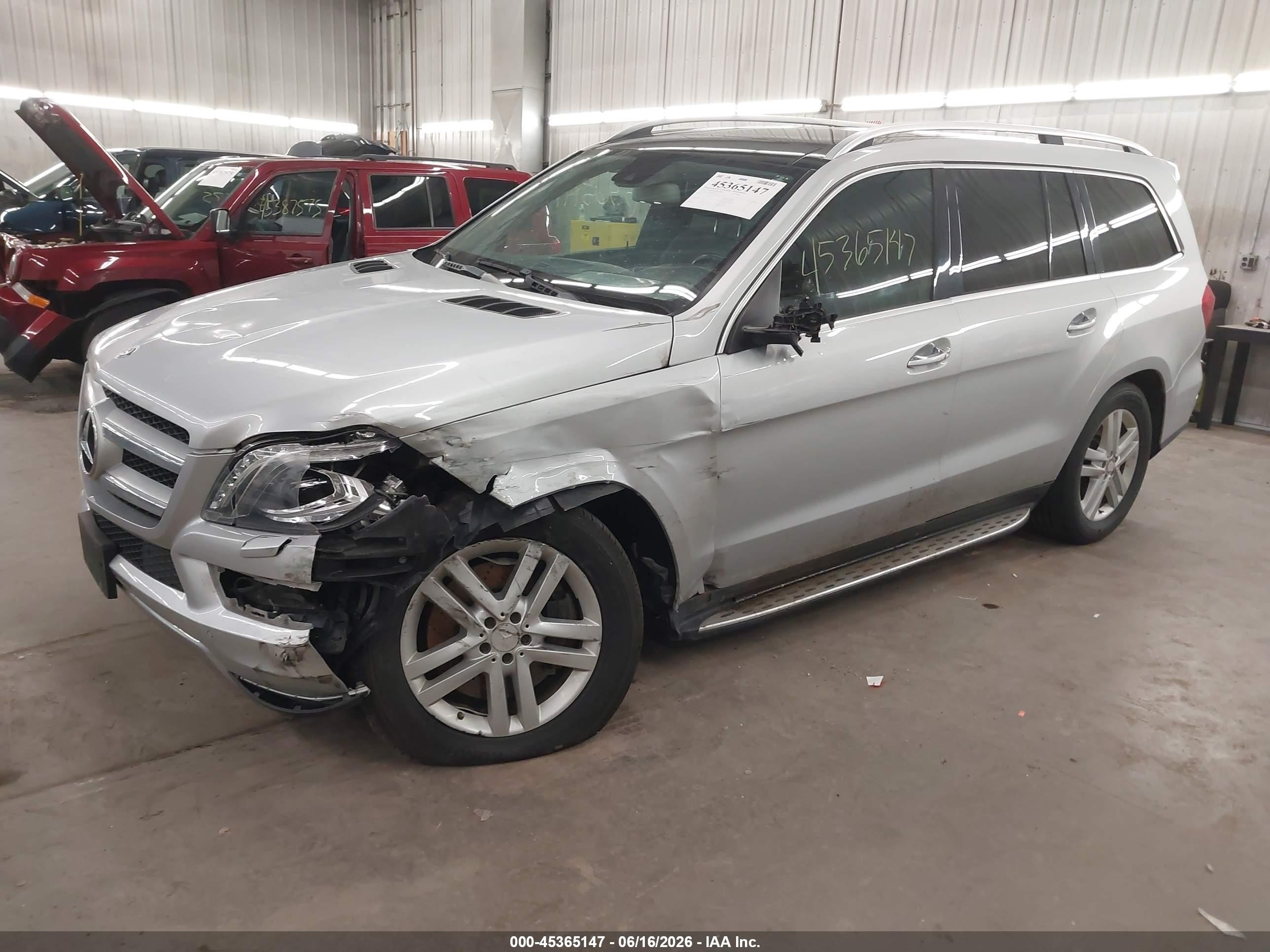 2013 Mercedes-benz Gl 450 4matic Silver vin: 4JGDF7CE9DA256424