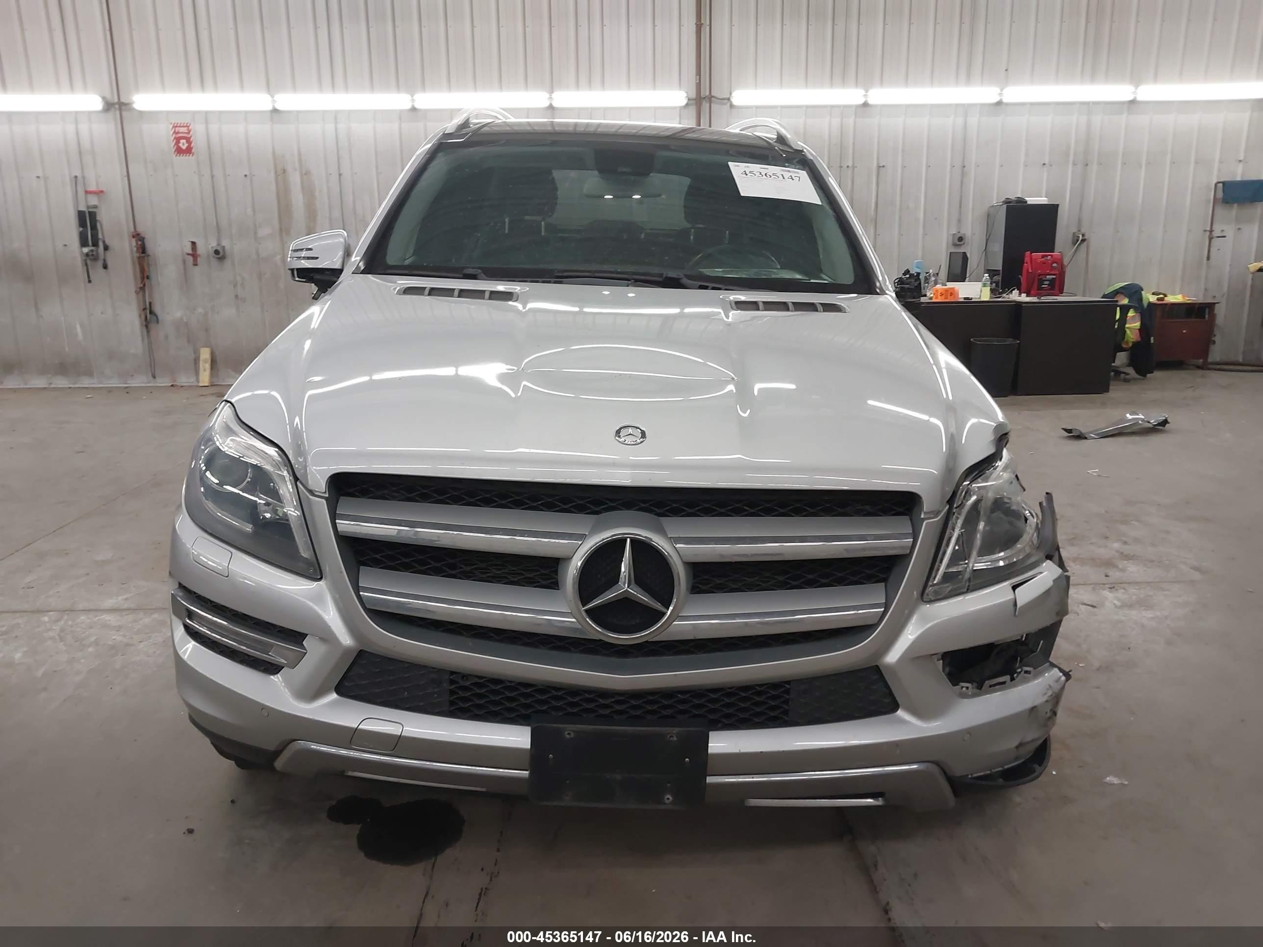 2013 Mercedes-benz Gl 450 4matic Silver vin: 4JGDF7CE9DA256424