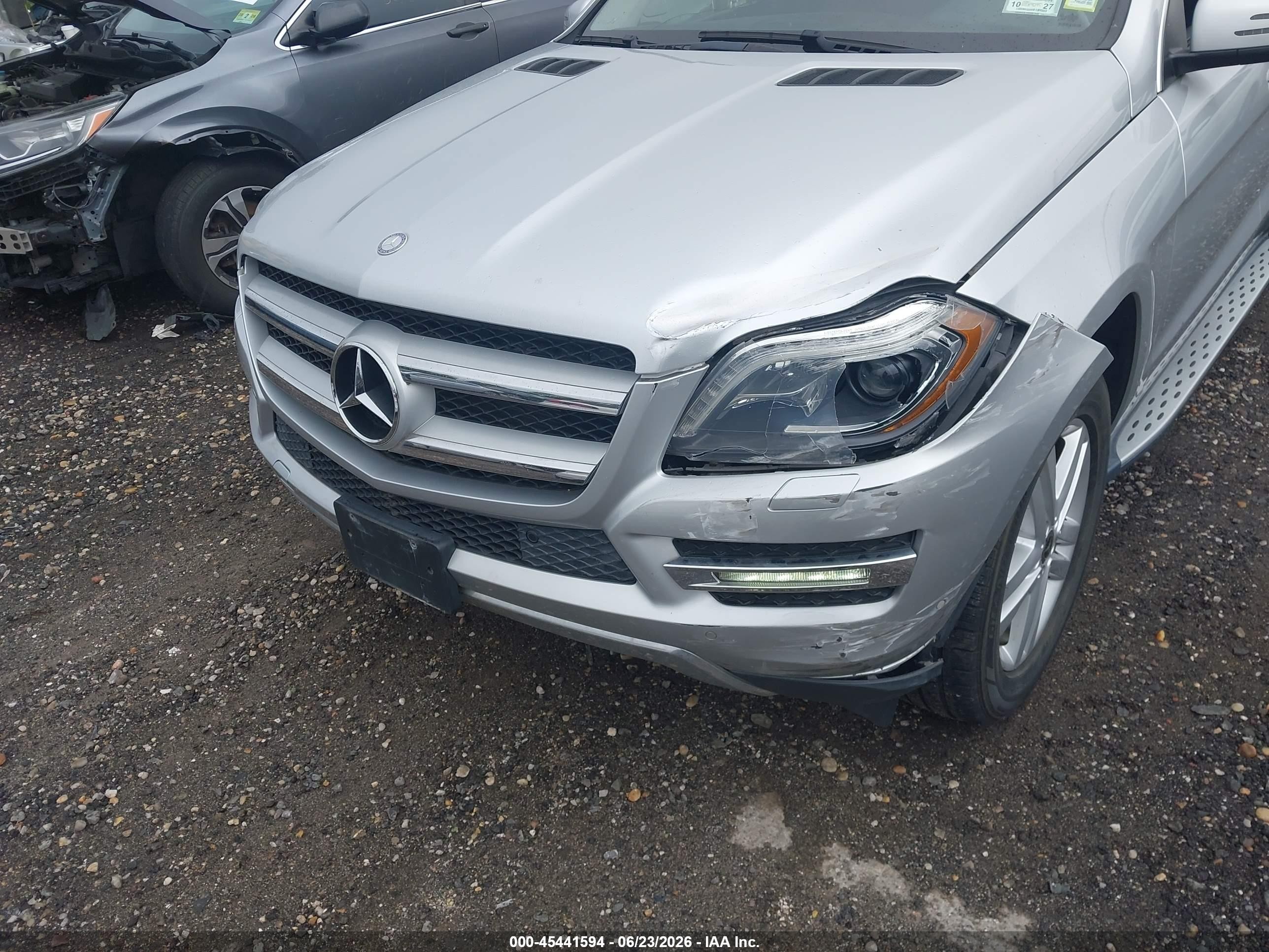 2013 Mercedes-benz Gl 450 4matic Silver vin: 4JGDF7CE9DA258061