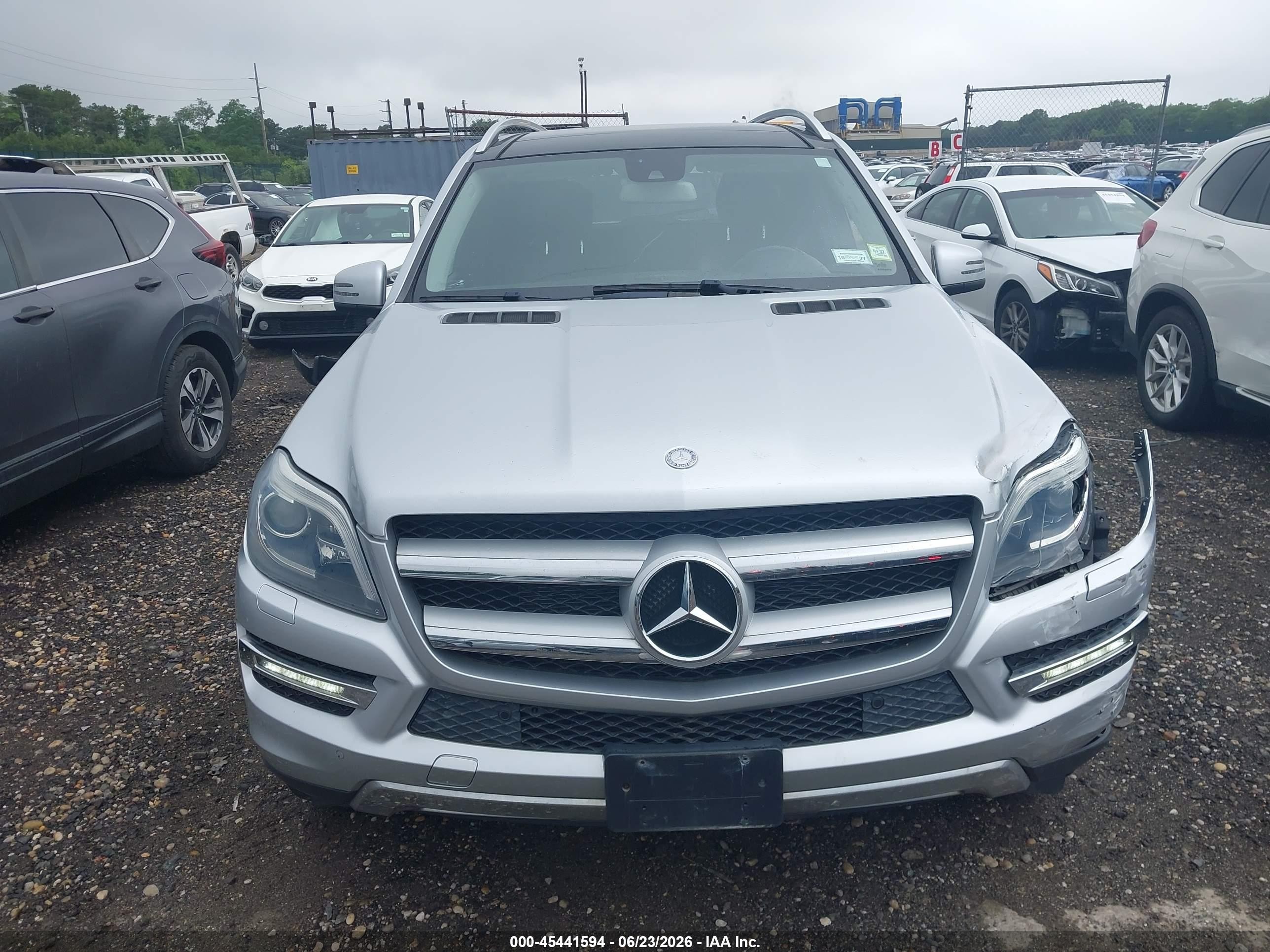 2013 Mercedes-benz Gl 450 4matic Silver vin: 4JGDF7CE9DA258061