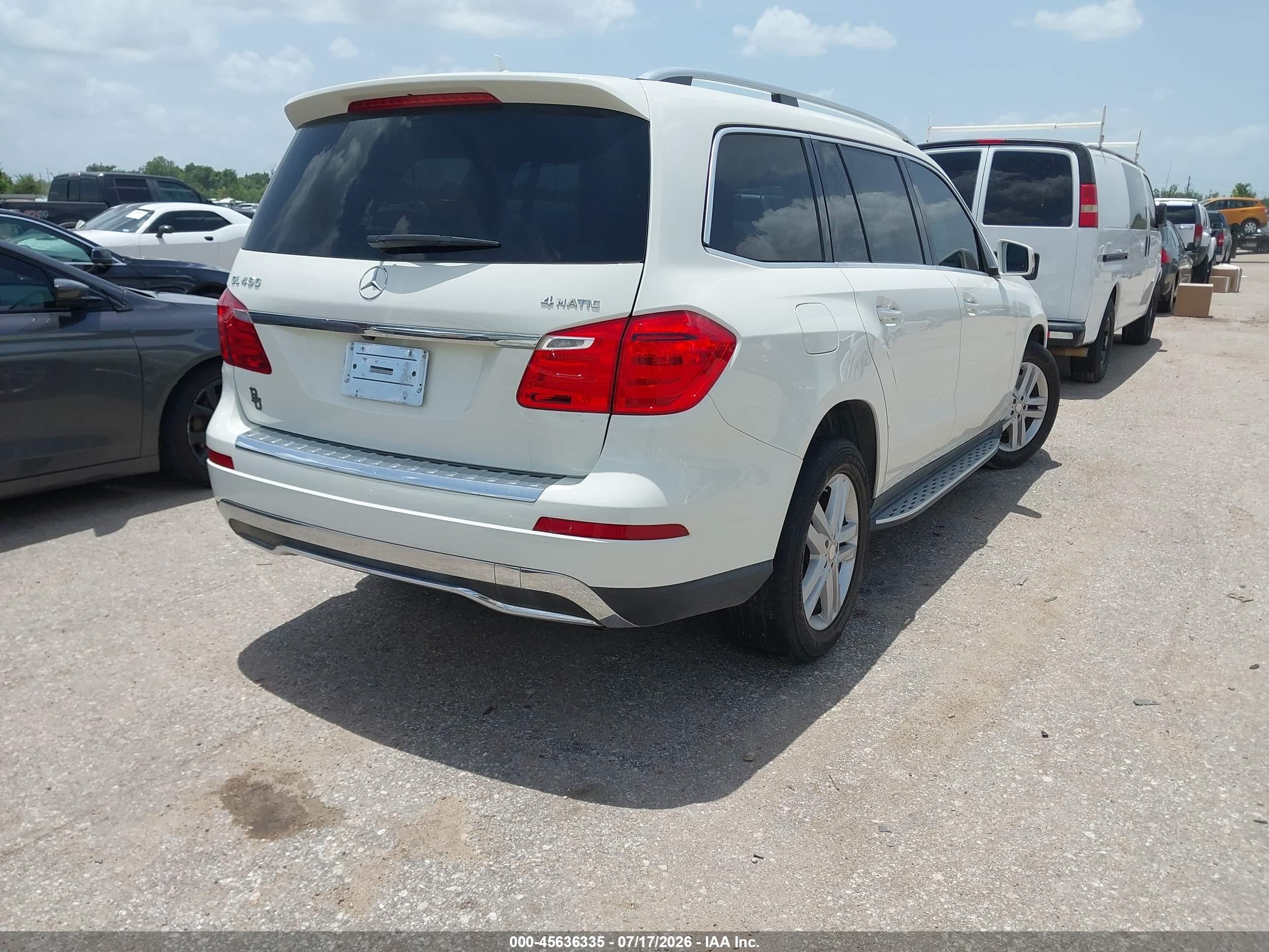 2013 Mercedes-benz Gl 450 4matic White vin: 4JGDF7CEXDA168272