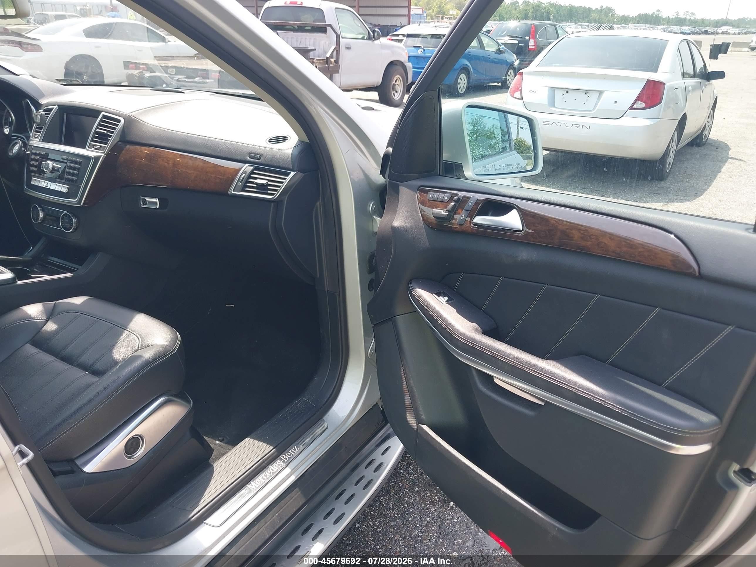 2013 Mercedes-benz Gl 450 4matic Серебряный vin: 4JGDF7CEXDA247070