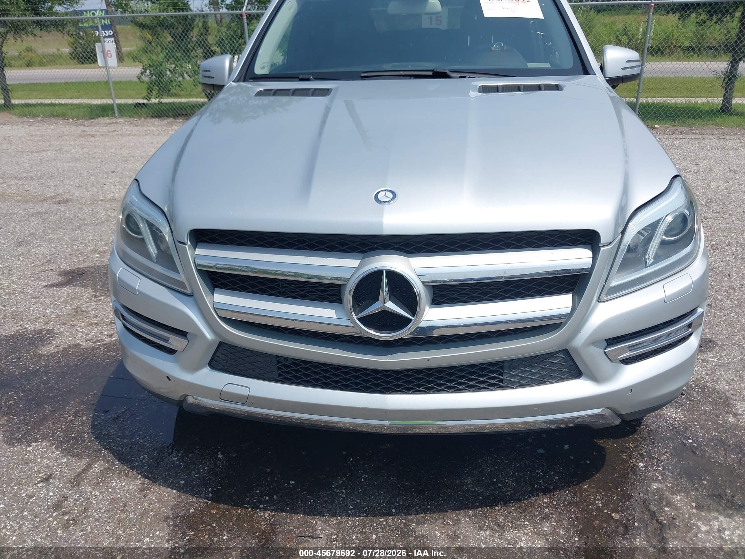 2013 Mercedes-benz Gl 450 4matic Серебряный vin: 4JGDF7CEXDA247070