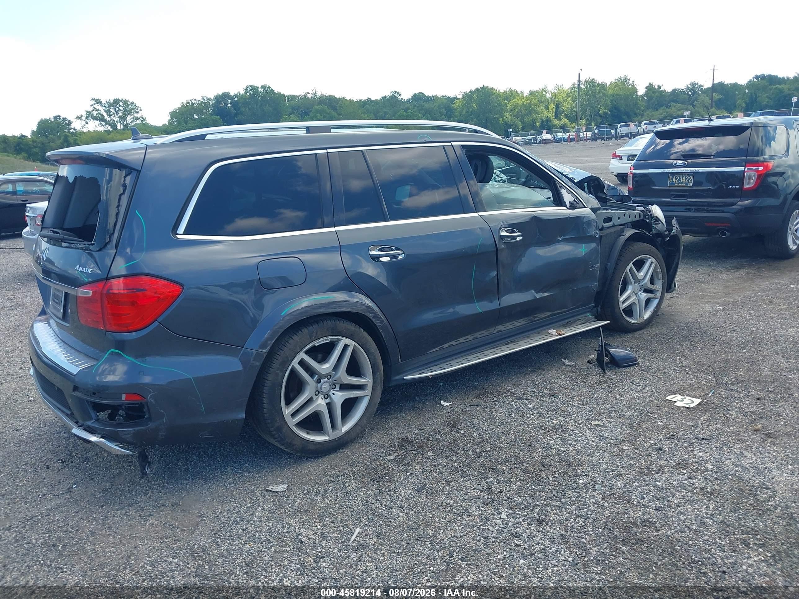 2014 Mercedes-benz Gl 550 4matic Серый vin: 4JGDF7DE0EA283107