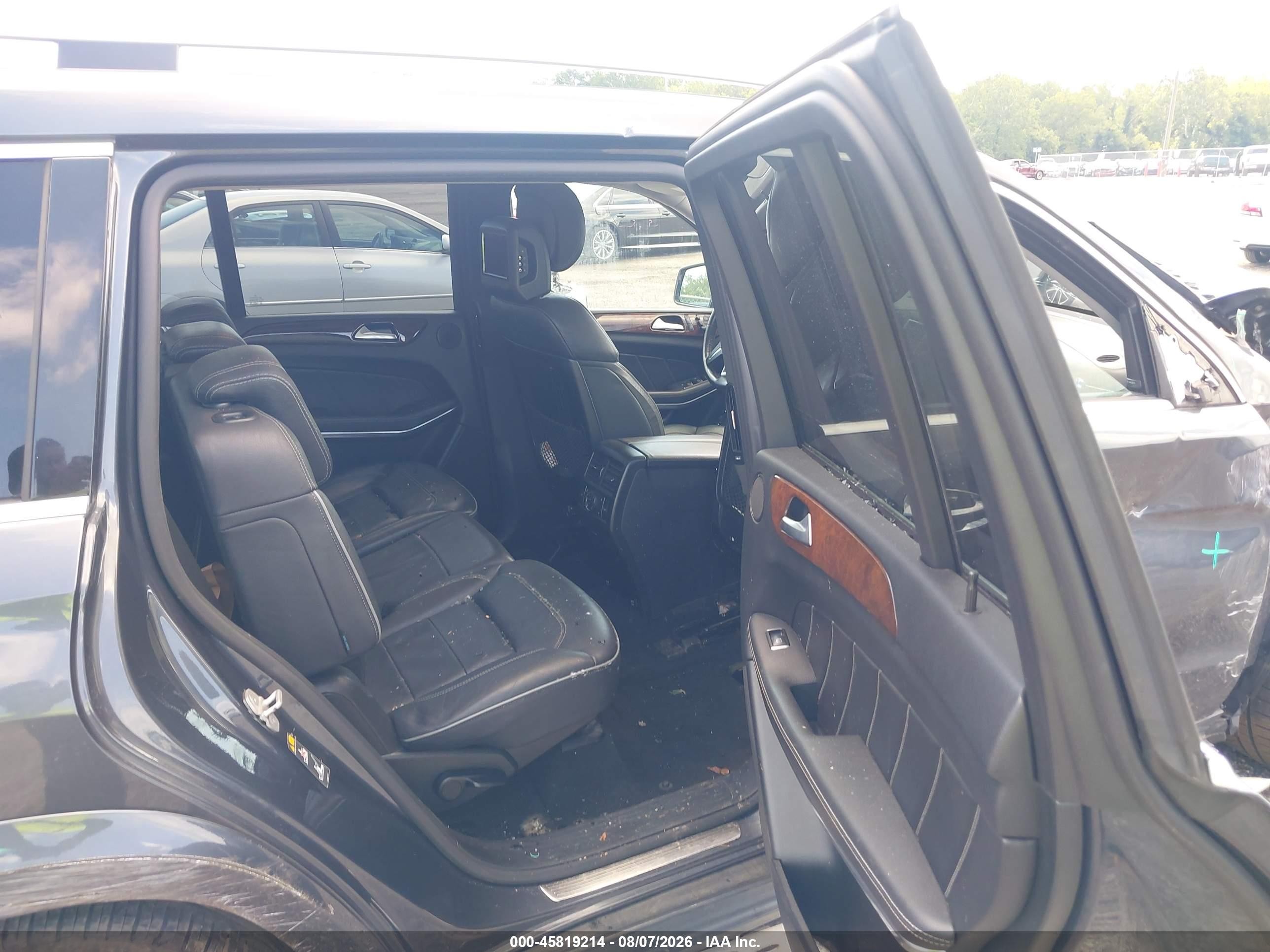 2014 Mercedes-benz Gl 550 4matic Серый vin: 4JGDF7DE0EA283107