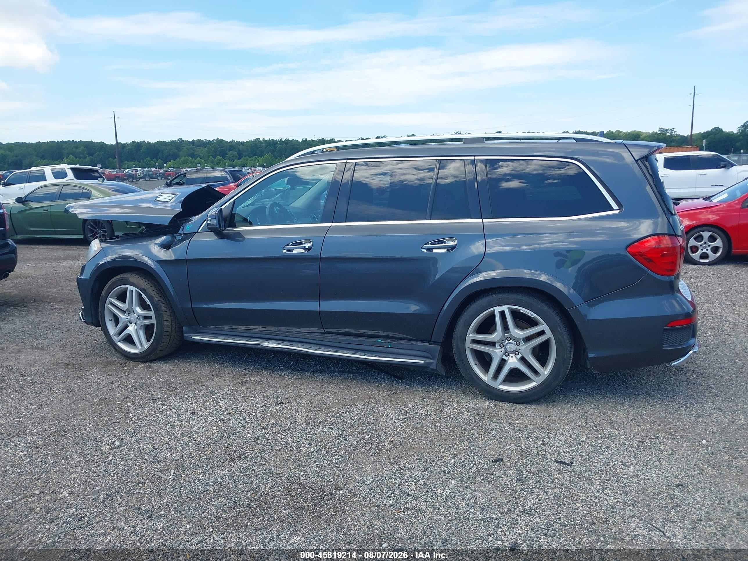 2014 Mercedes-benz Gl 550 4matic Серый vin: 4JGDF7DE0EA283107