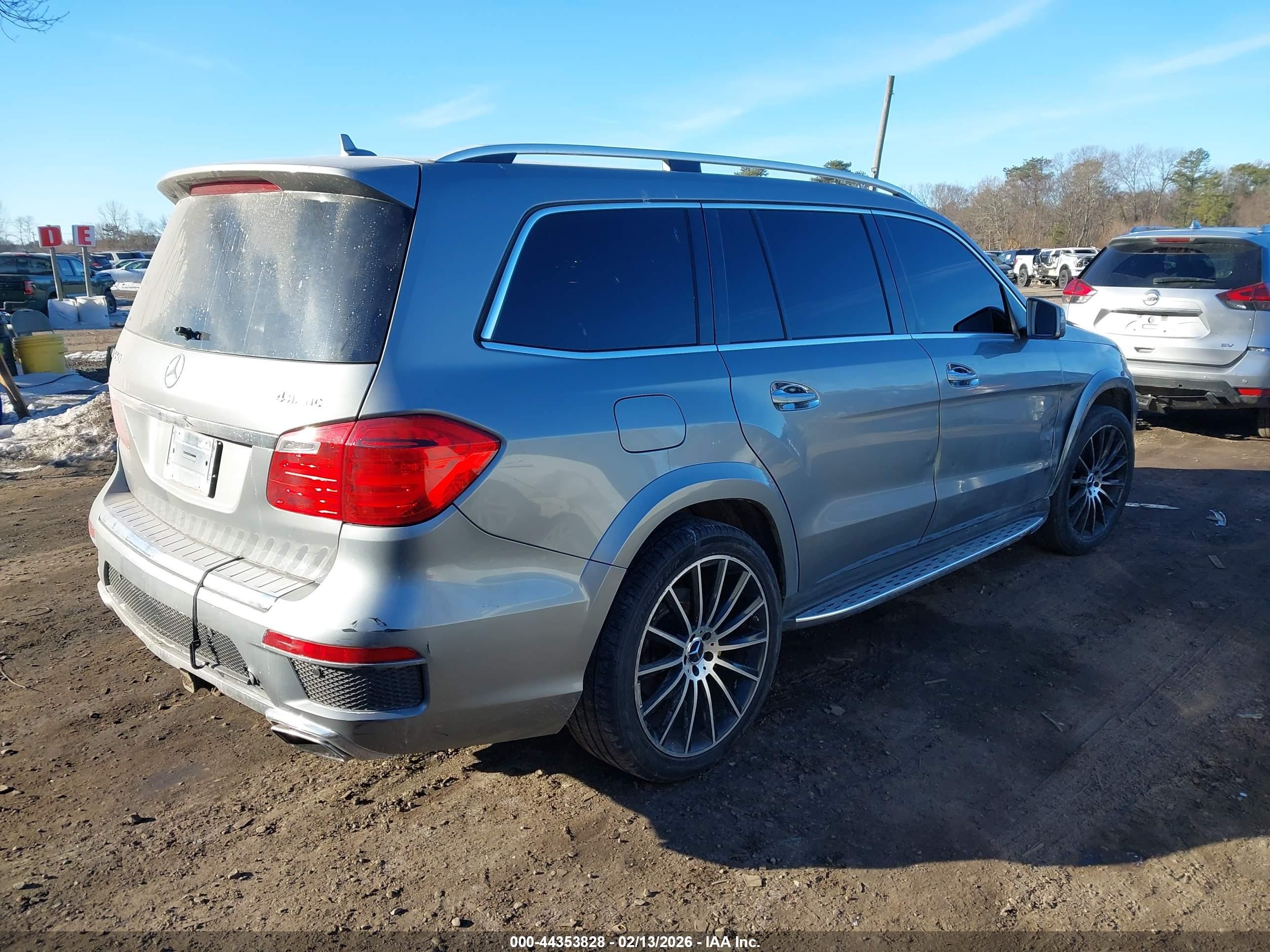 2015 Mercedes-benz Gl 550 4matic Silver vin: 4JGDF7DE0FA564812