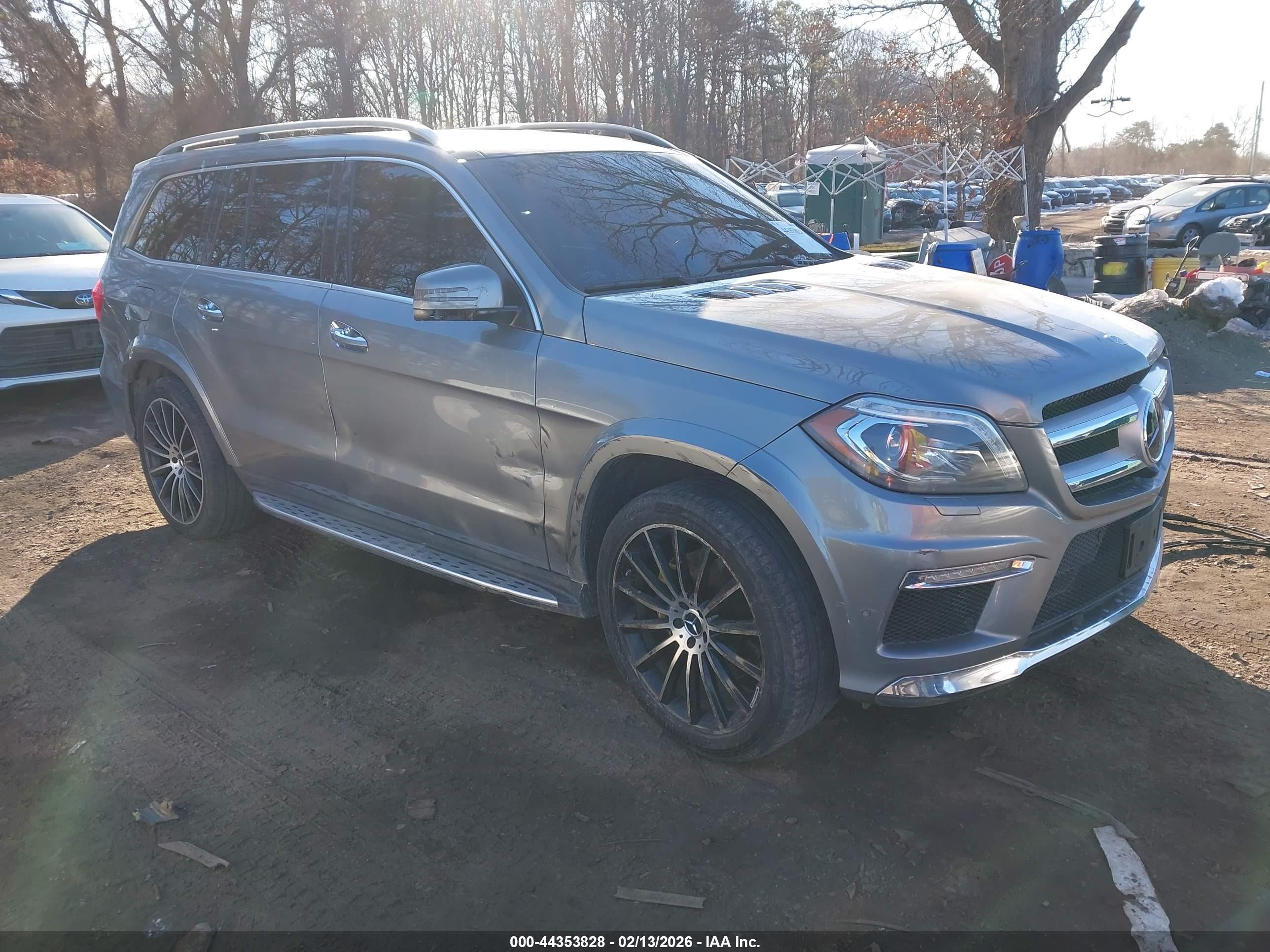 2015 Mercedes-benz Gl 550 4matic Silver vin: 4JGDF7DE0FA564812