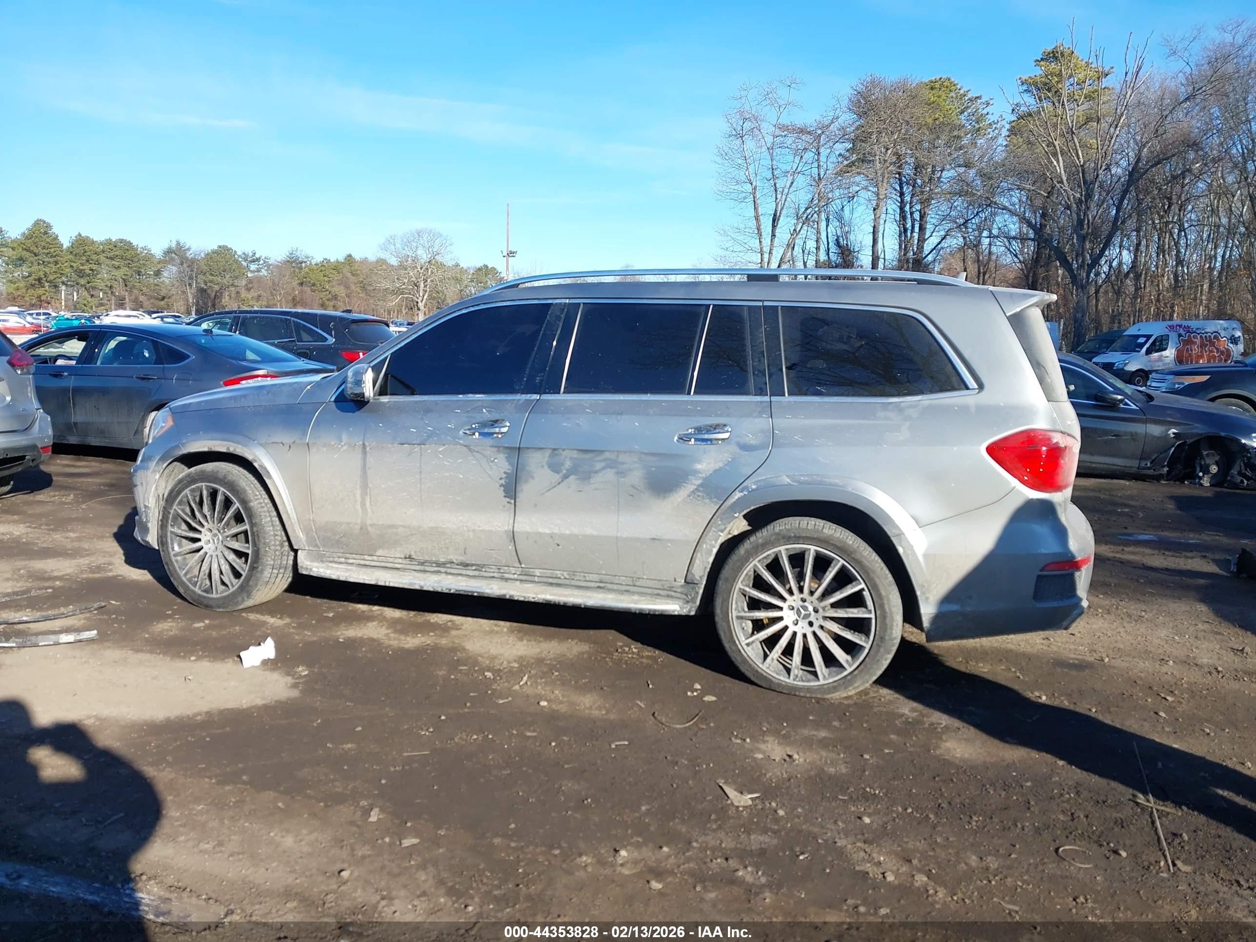 2015 Mercedes-benz Gl 550 4matic Silver vin: 4JGDF7DE0FA564812