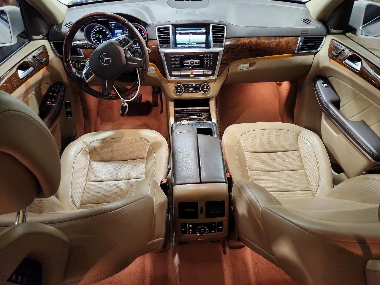 2015 Mercedes-benz Gl 550 4matic White vin: 4JGDF7DE1FA465089
