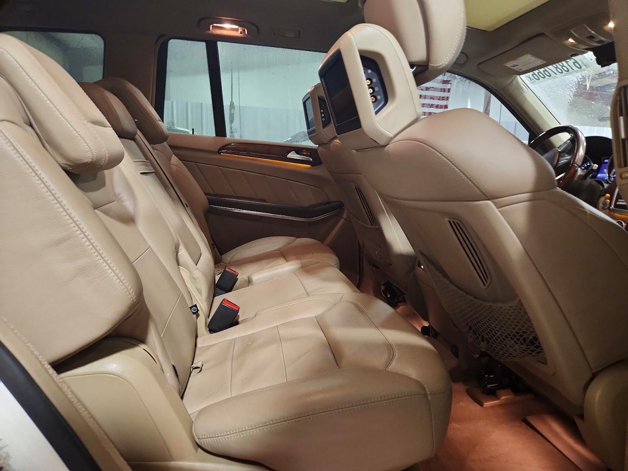 2015 Mercedes-benz Gl 550 4matic White vin: 4JGDF7DE1FA465089