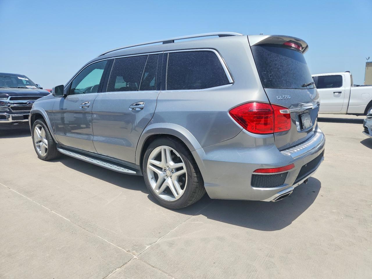 2015 Mercedes-benz Gl 550 4matic Silver vin: 4JGDF7DE1FA593056