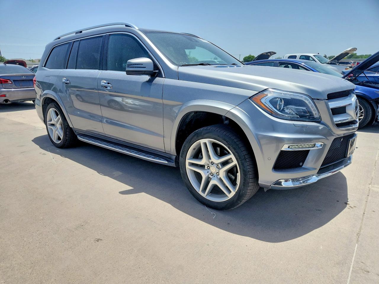 2015 Mercedes-benz Gl 550 4matic Silver vin: 4JGDF7DE1FA593056