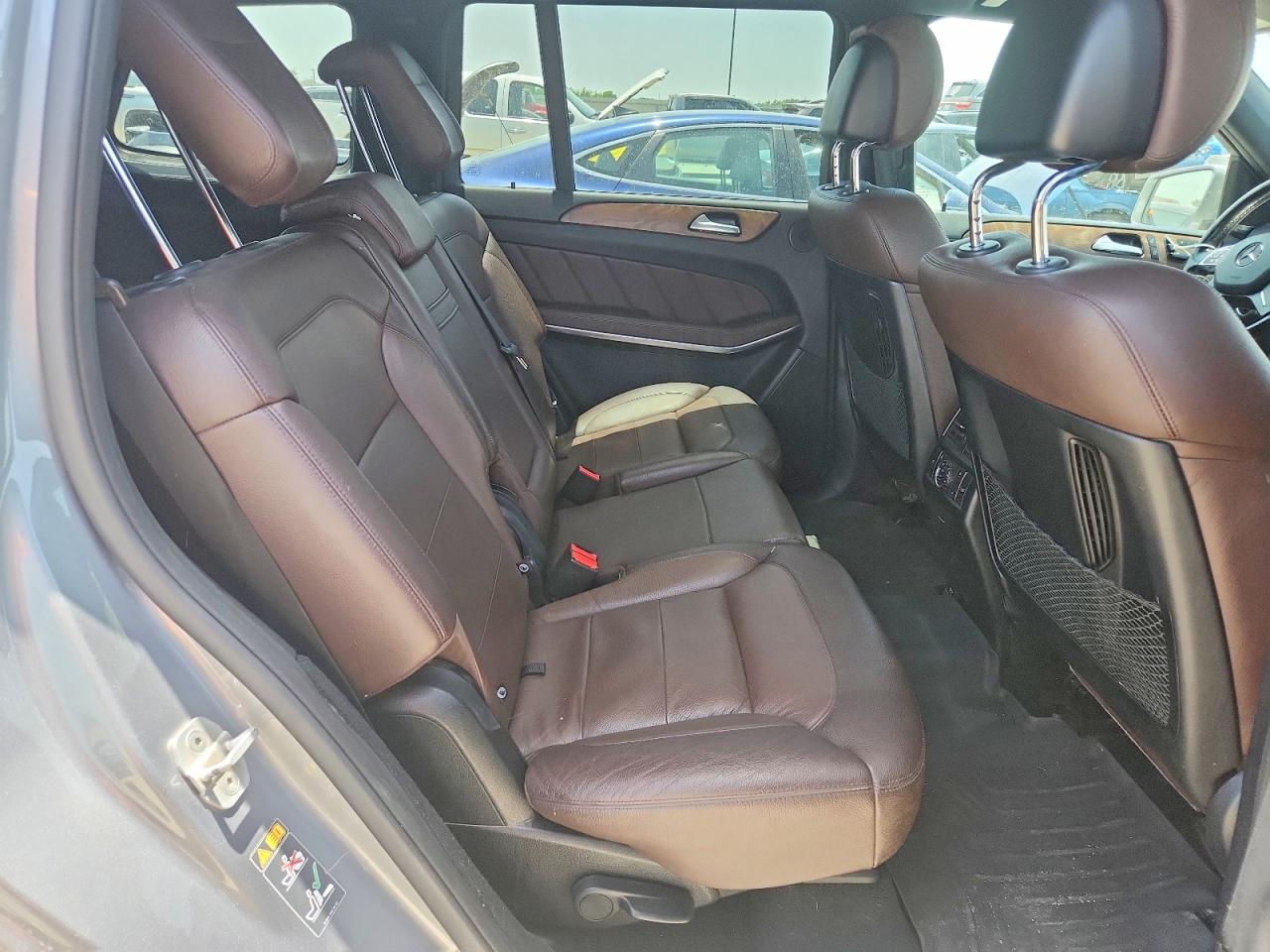 2015 Mercedes-benz Gl 550 4matic Silver vin: 4JGDF7DE1FA593056