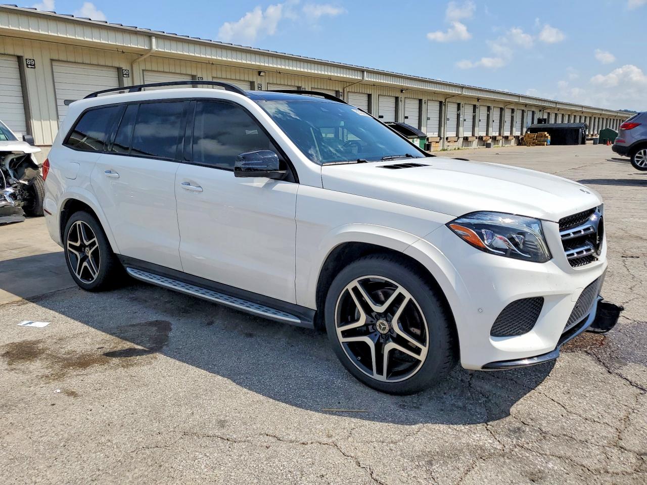 2018 Mercedes-benz Gls 550 Белый vin: 4JGDF7DE1JA997435