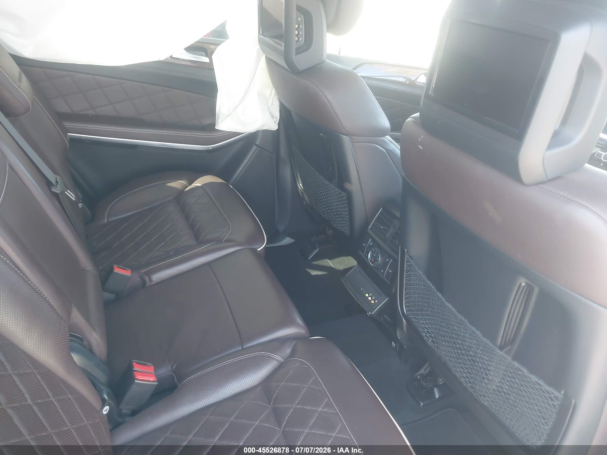 2015 Mercedes-benz Gl 550 4matic White vin: 4JGDF7DE2FA498067