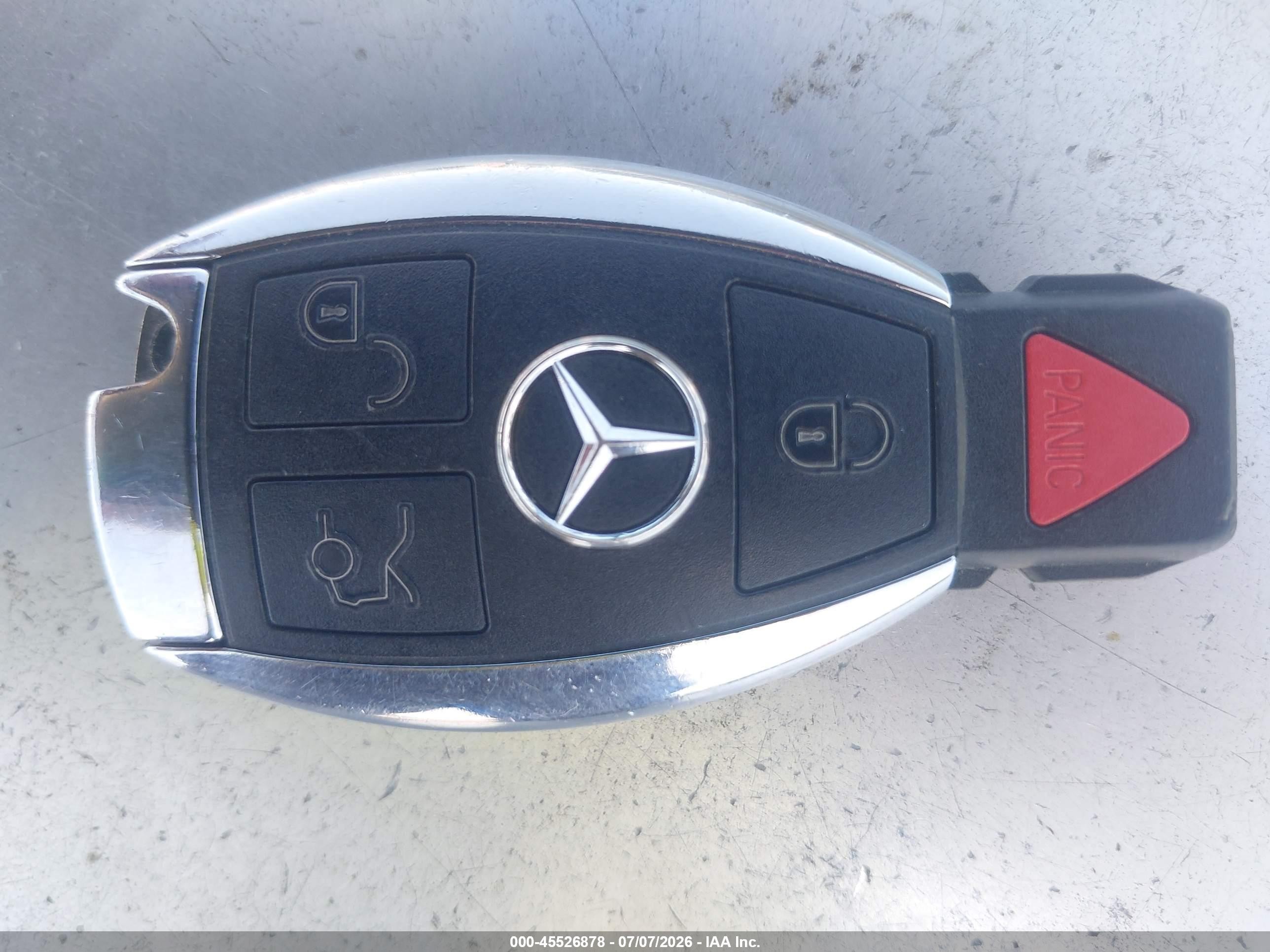 2015 Mercedes-benz Gl 550 4matic White vin: 4JGDF7DE2FA498067