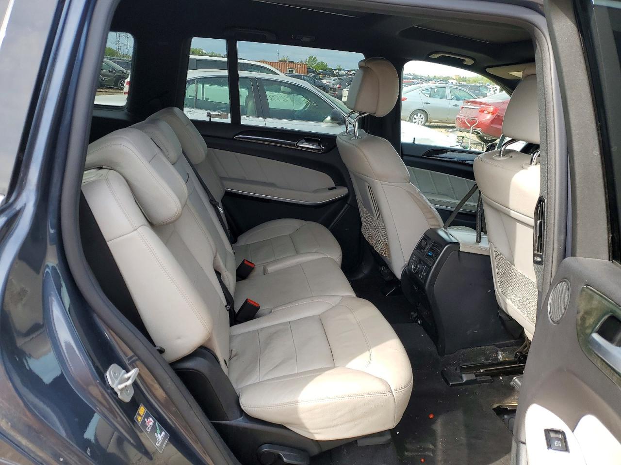 2015 Mercedes-benz Gl 550 4matic Угольный vin: 4JGDF7DE3FA472951