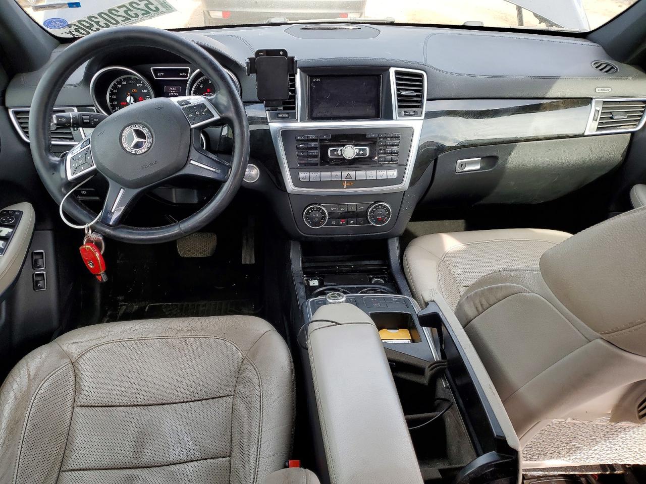 2015 Mercedes-benz Gl 550 4matic Угольный vin: 4JGDF7DE3FA472951
