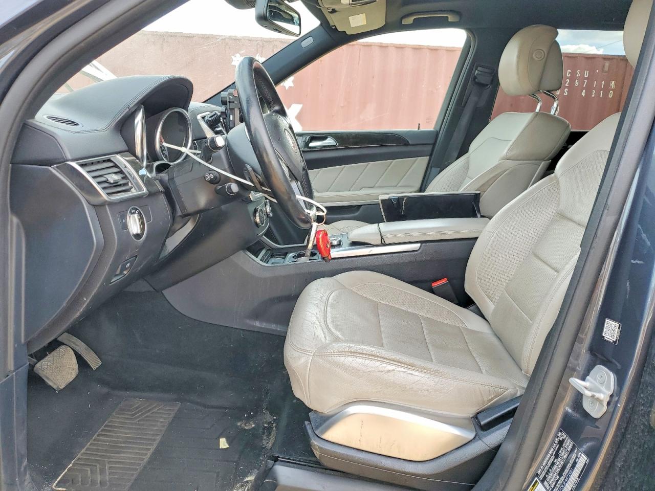 2015 Mercedes-benz Gl 550 4matic Угольный vin: 4JGDF7DE3FA472951