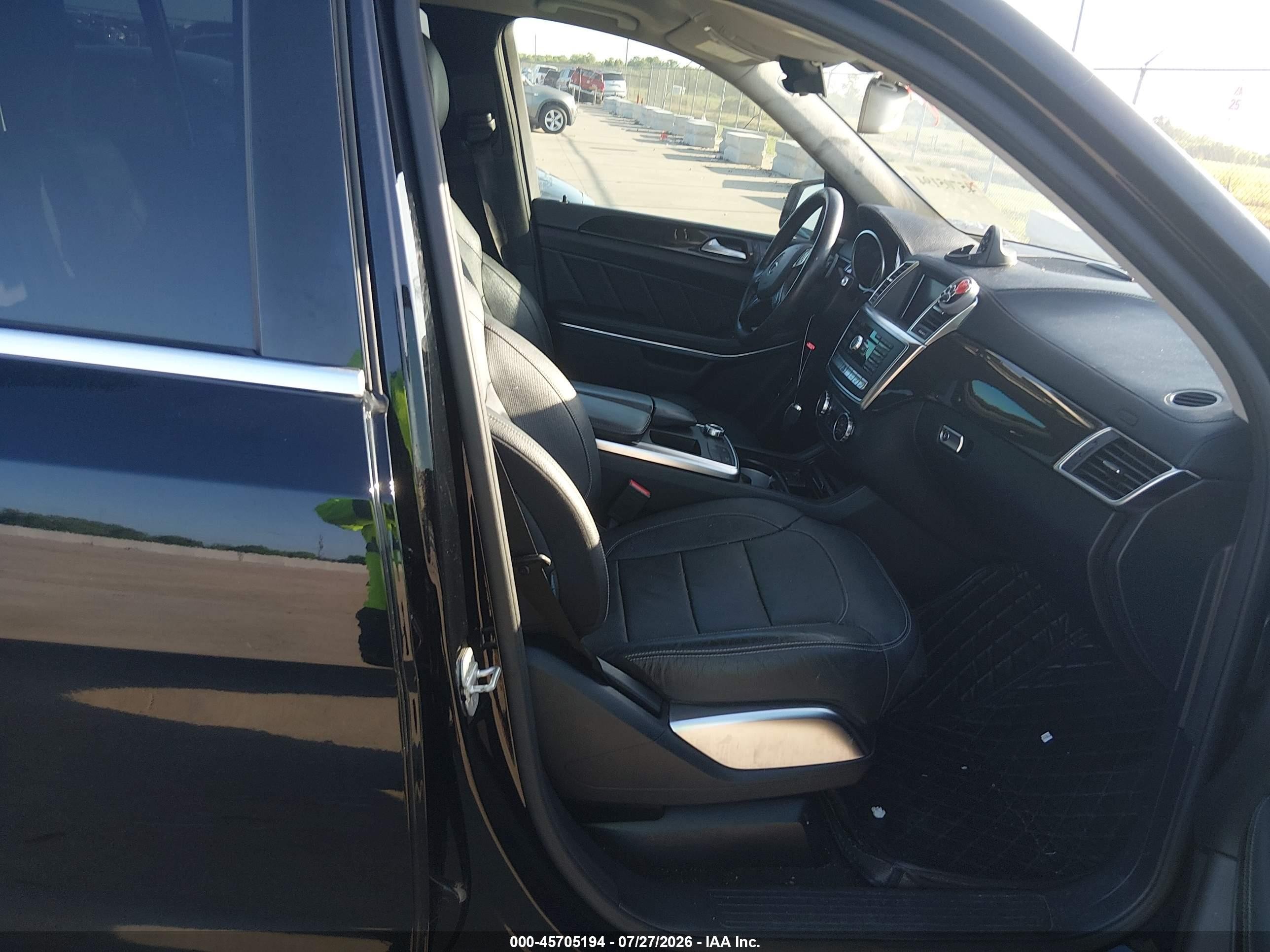 2015 Mercedes-benz Gl 550 4matic Black vin: 4JGDF7DE3FA551925
