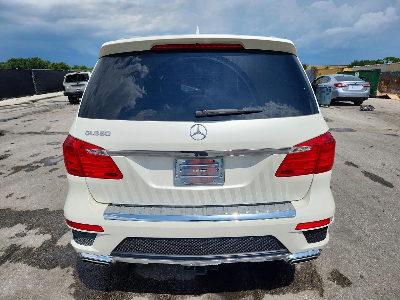 2014 Mercedes-benz Gl 550 4matic White vin: 4JGDF7DE4EA310261