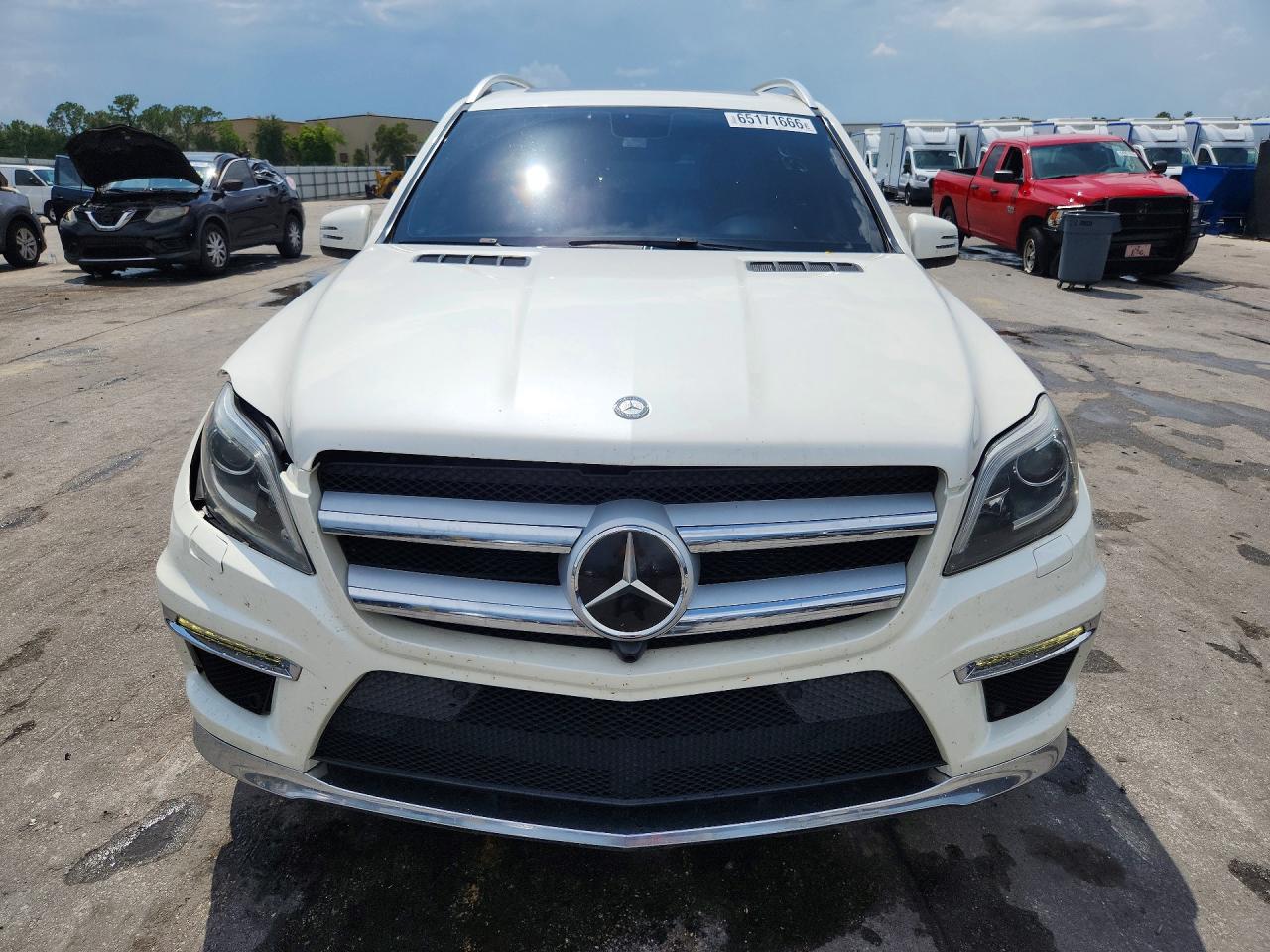 2014 Mercedes-benz Gl 550 4matic White vin: 4JGDF7DE4EA310261